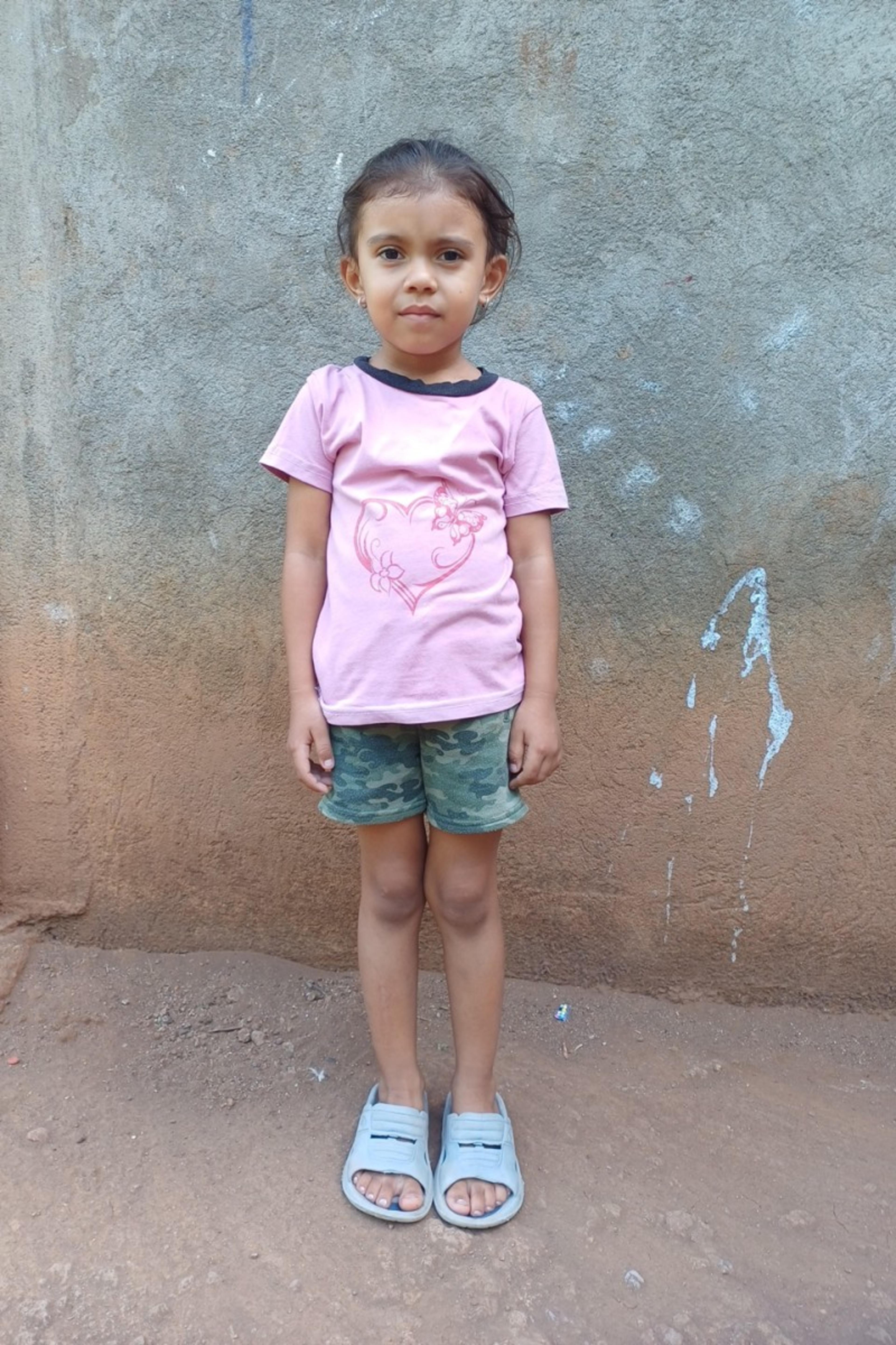 An unsponsored girl named Genesis from Nicaragua who has waited 470 days for a sponsor.
