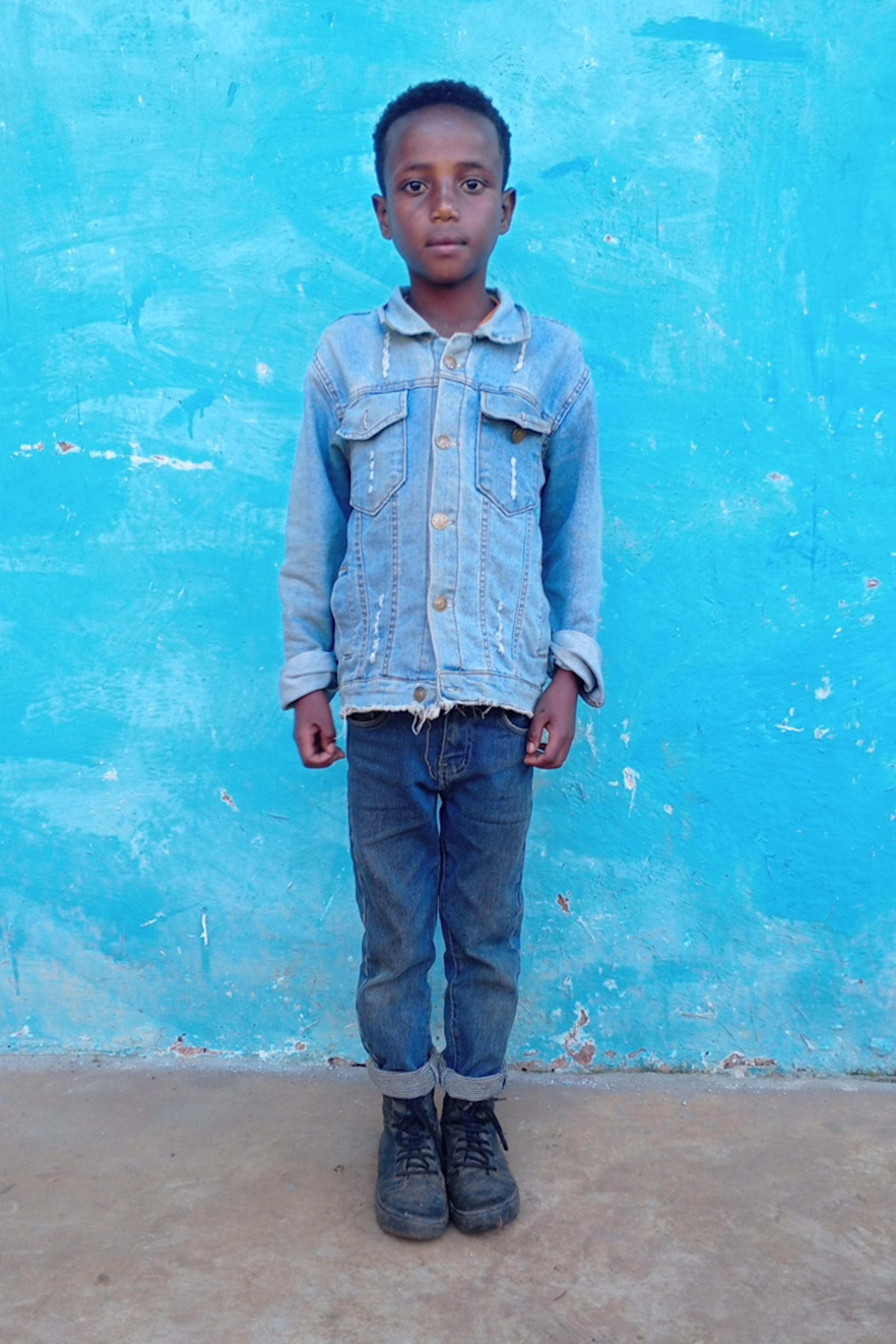 An unsponsored boy named Bona from Ethiopia who lives in an AIDS-affected area, is vulnerable to exploitation and has waited 617 days for a sponsor.