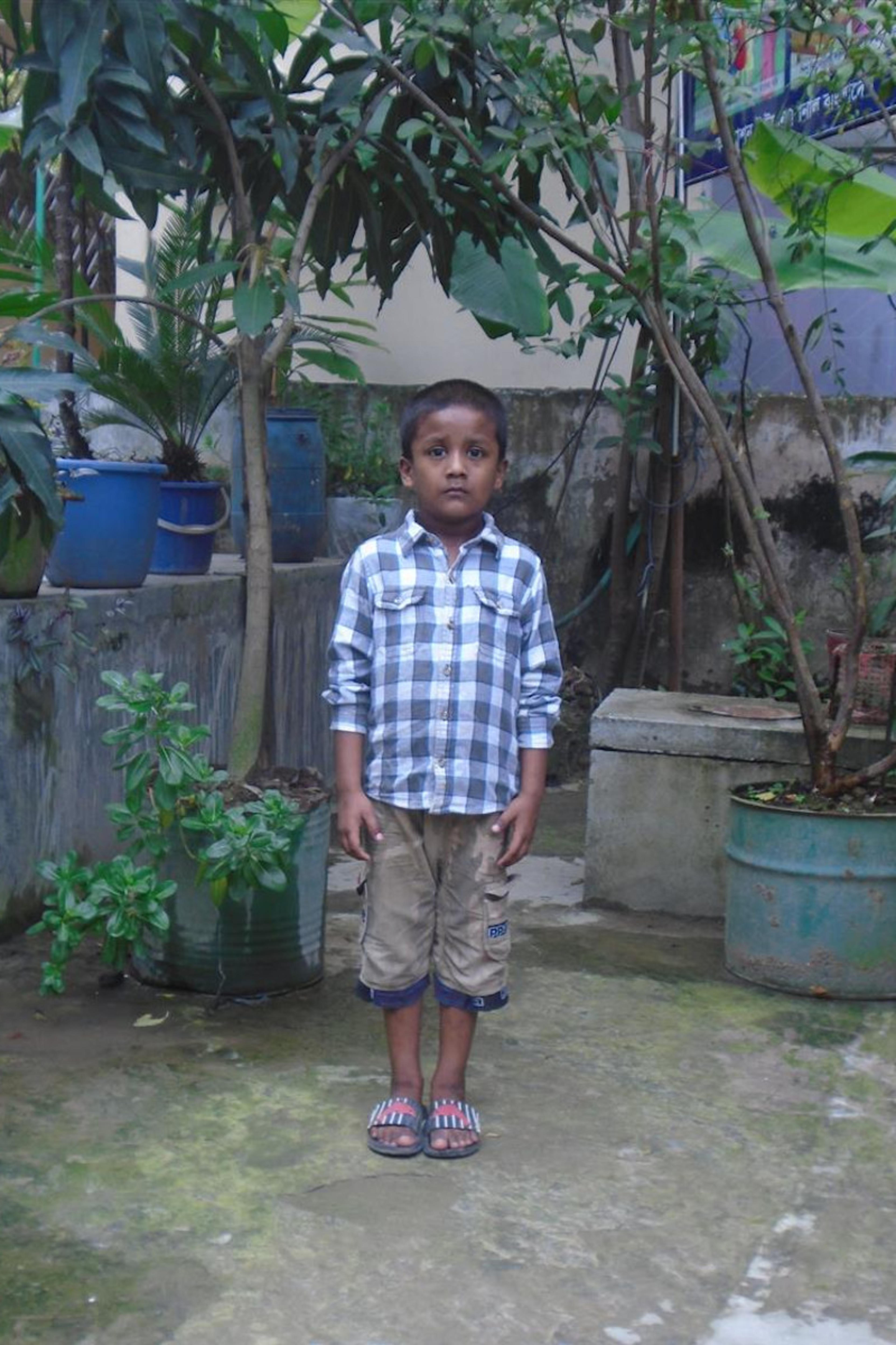 An unsponsored boy named Hoshain from Bangladesh who is vulnerable to exploitation and has waited 603 days for a sponsor.
