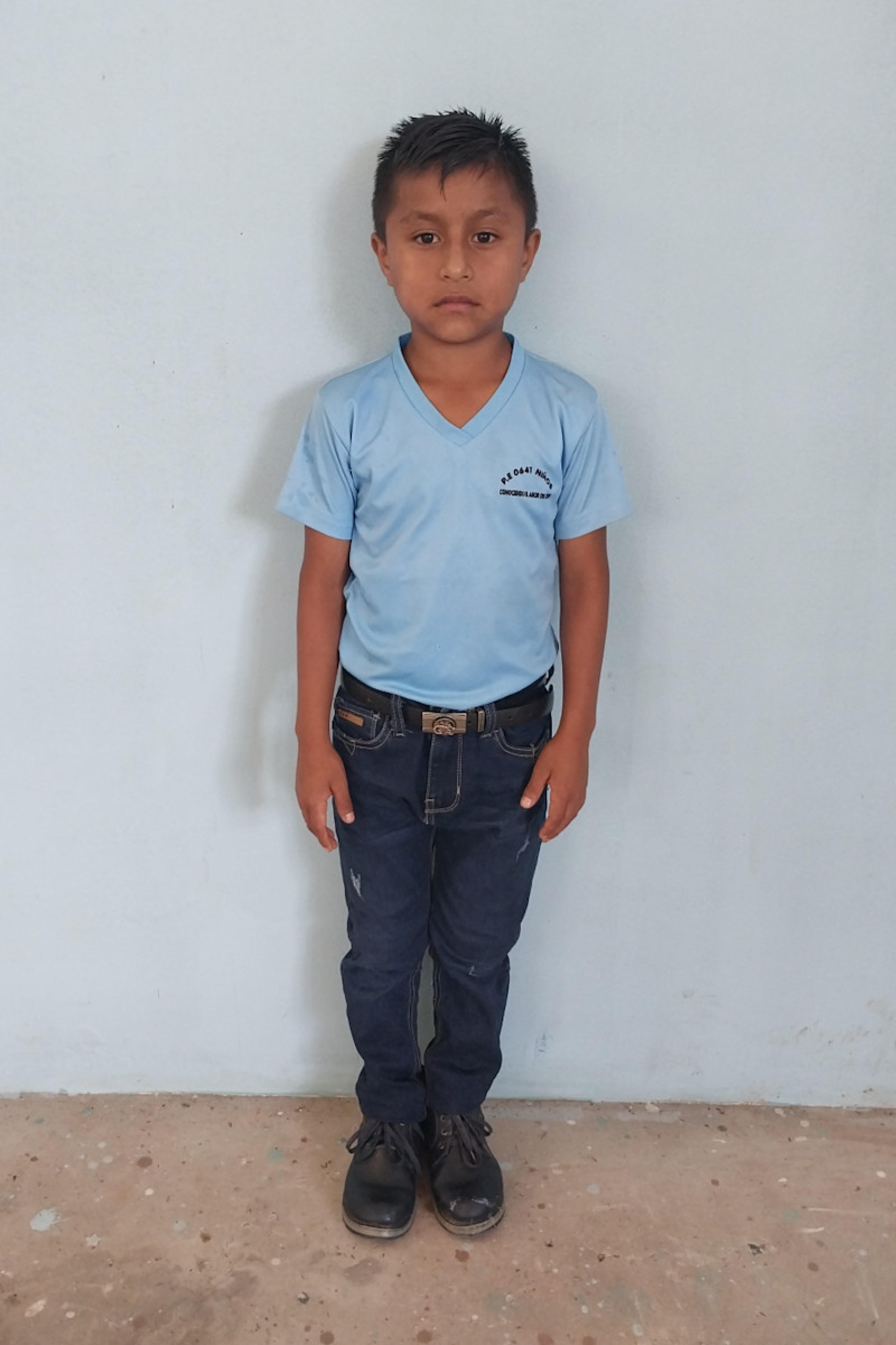 An unsponsored boy named Lian from Peru who has waited 587 days for a sponsor.