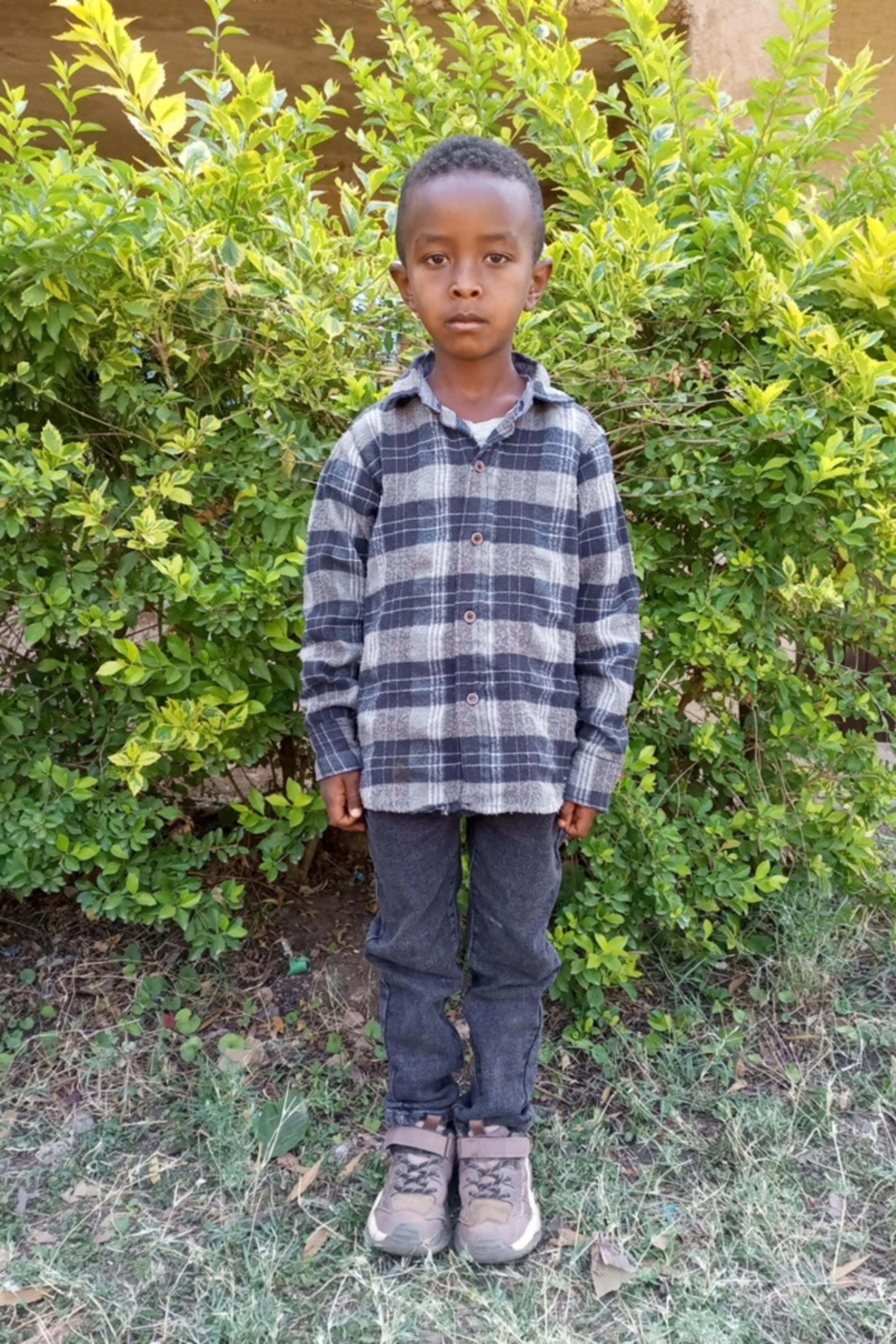 An unsponsored boy named Yobsan from Ethiopia who lives in an AIDS-affected area, is vulnerable to exploitation and has waited 621 days for a sponsor.