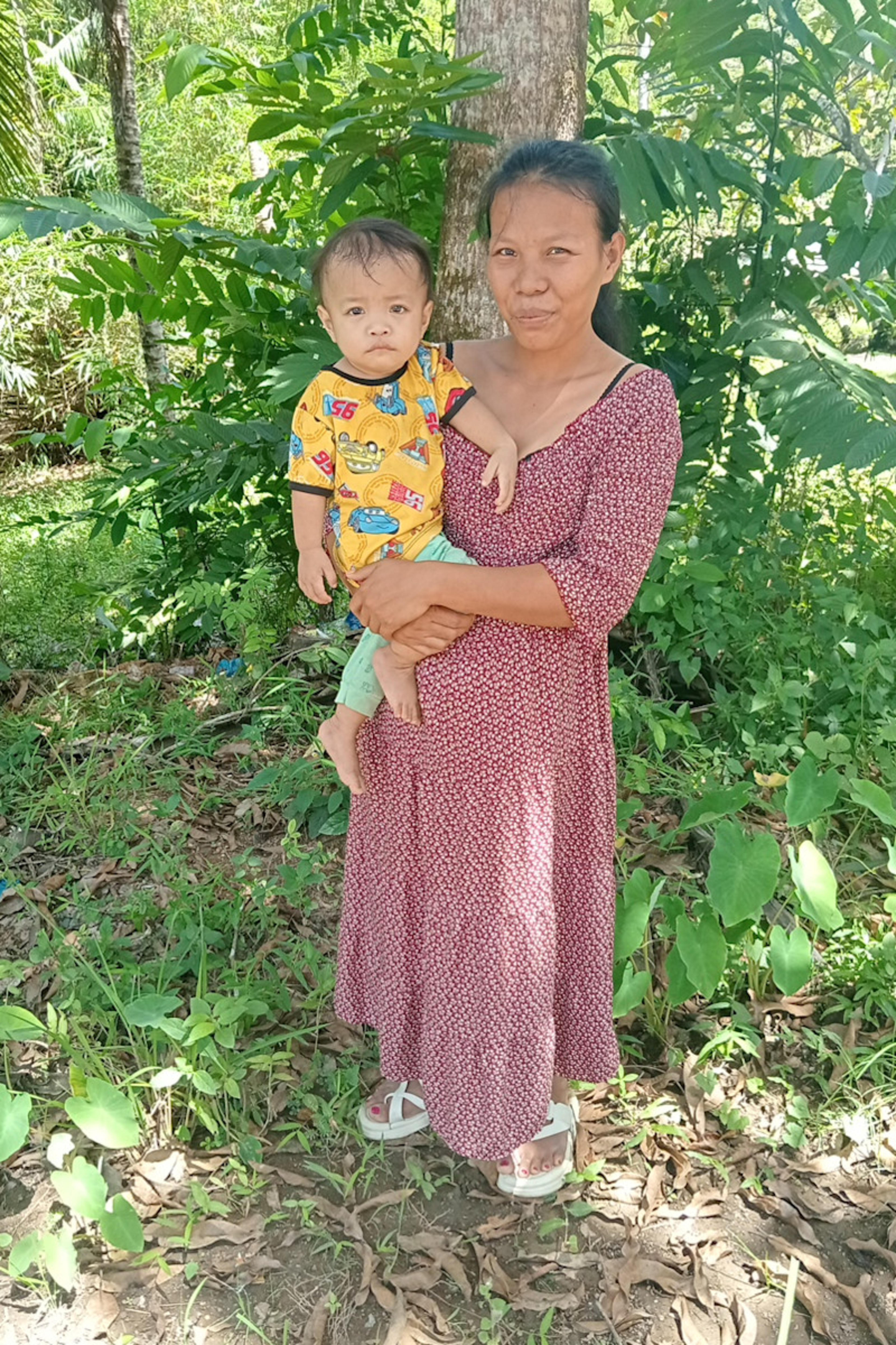 An unsponsored girl named Qian from Philippines who has waited 553 days for a sponsor.