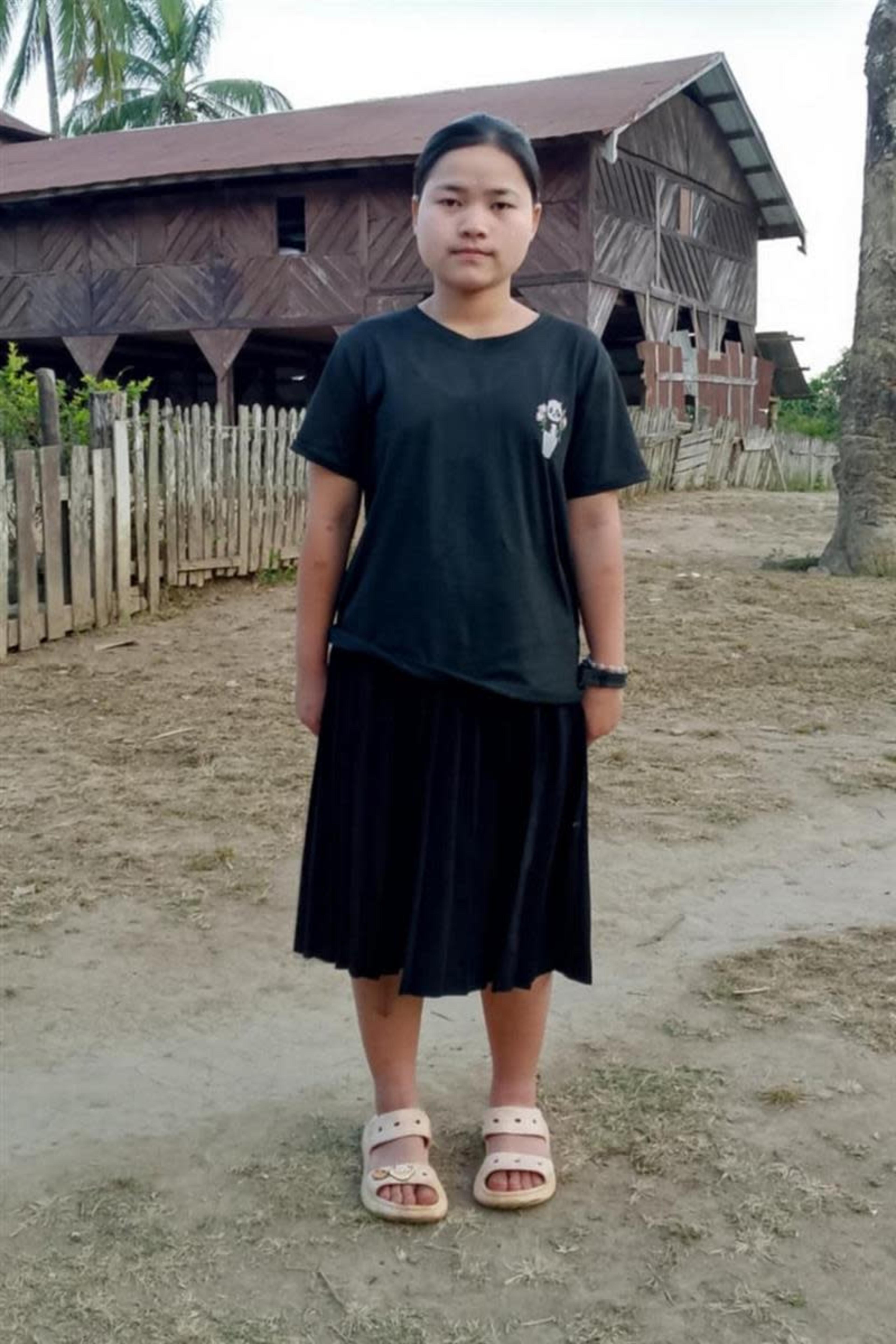 An unsponsored girl named Naw Say Ku Paw from Thailand who has waited 7 days for a sponsor.