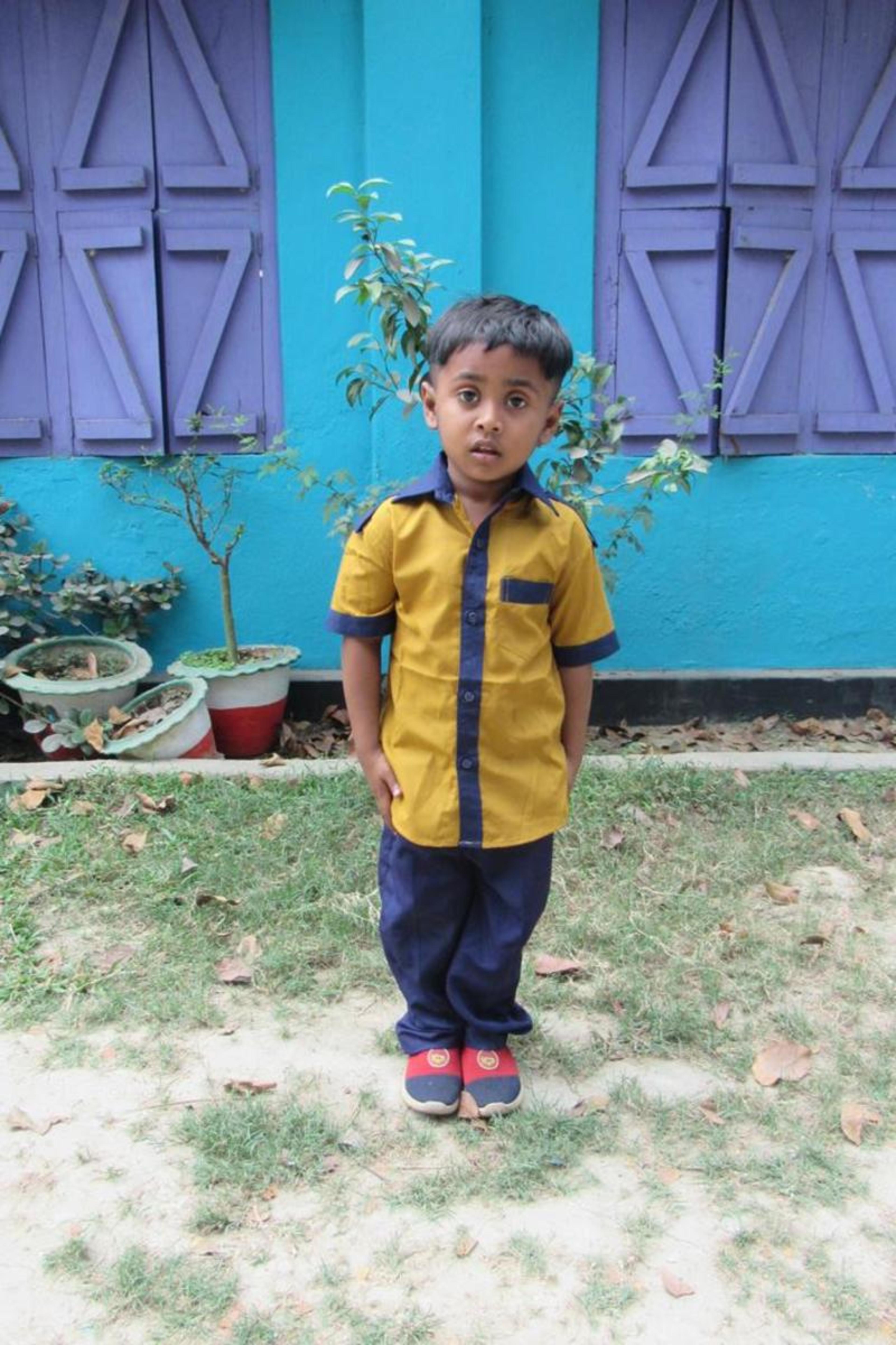 An unsponsored boy named Sankalpo from Bangladesh who is vulnerable to exploitation and has waited 462 days for a sponsor.