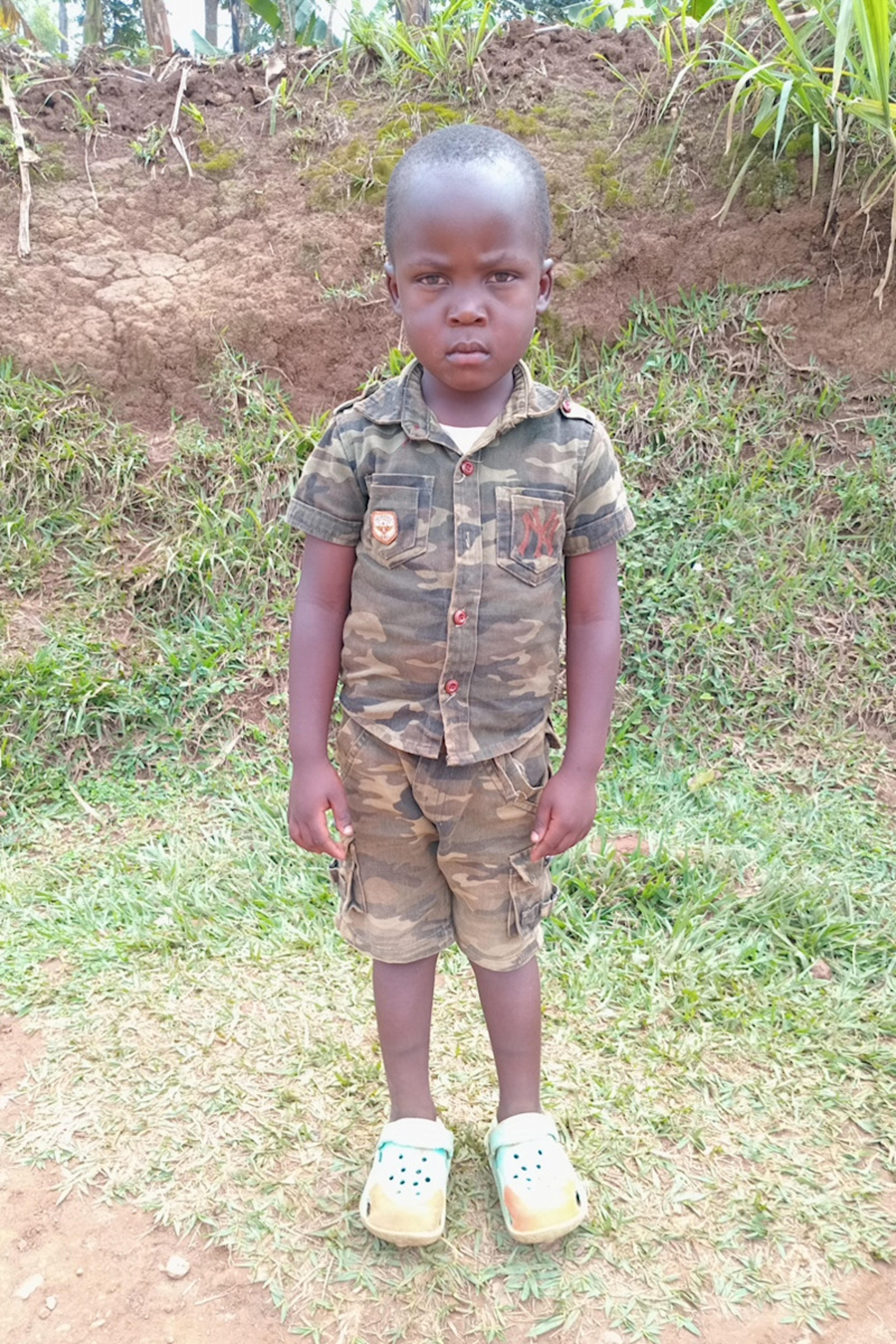 An unsponsored boy named Ganza from Rwanda who lives in an AIDS-affected area, is vulnerable to exploitation and has waited 563 days for a sponsor.