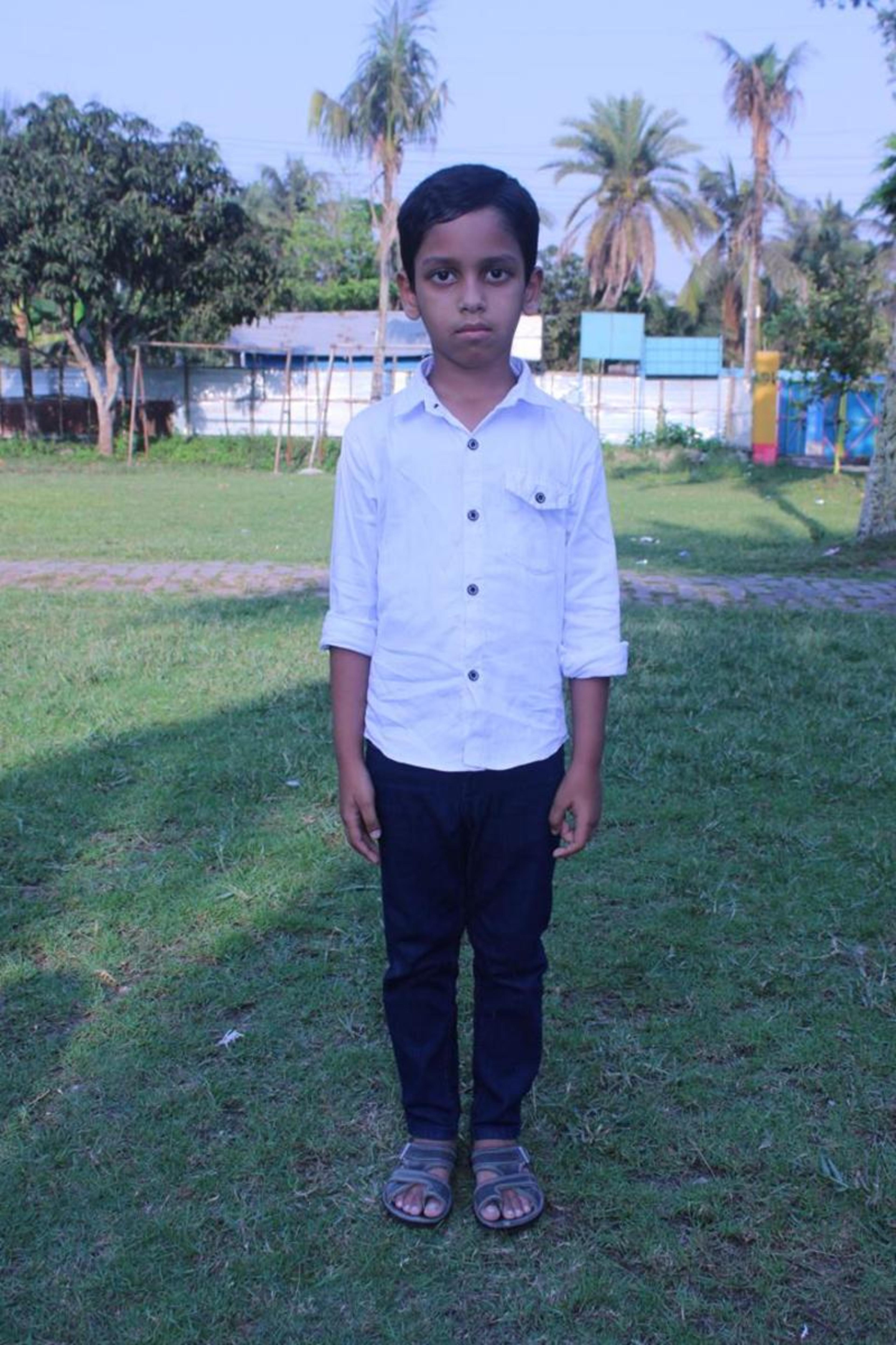 An unsponsored boy named T from Bangladesh who is vulnerable to exploitation and has waited 491 days for a sponsor.