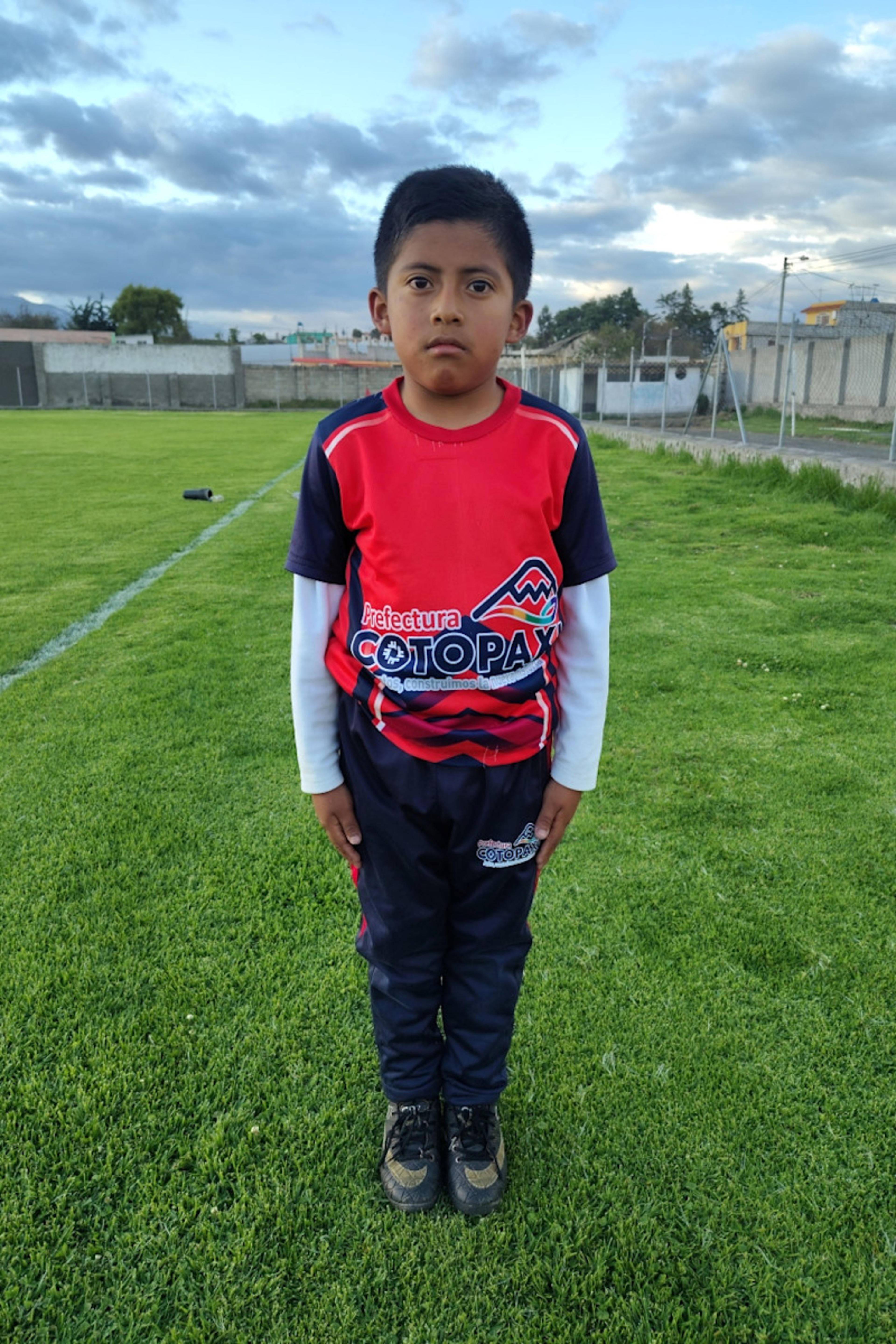 An unsponsored boy named Lennin from Ecuador who has waited 432 days for a sponsor.