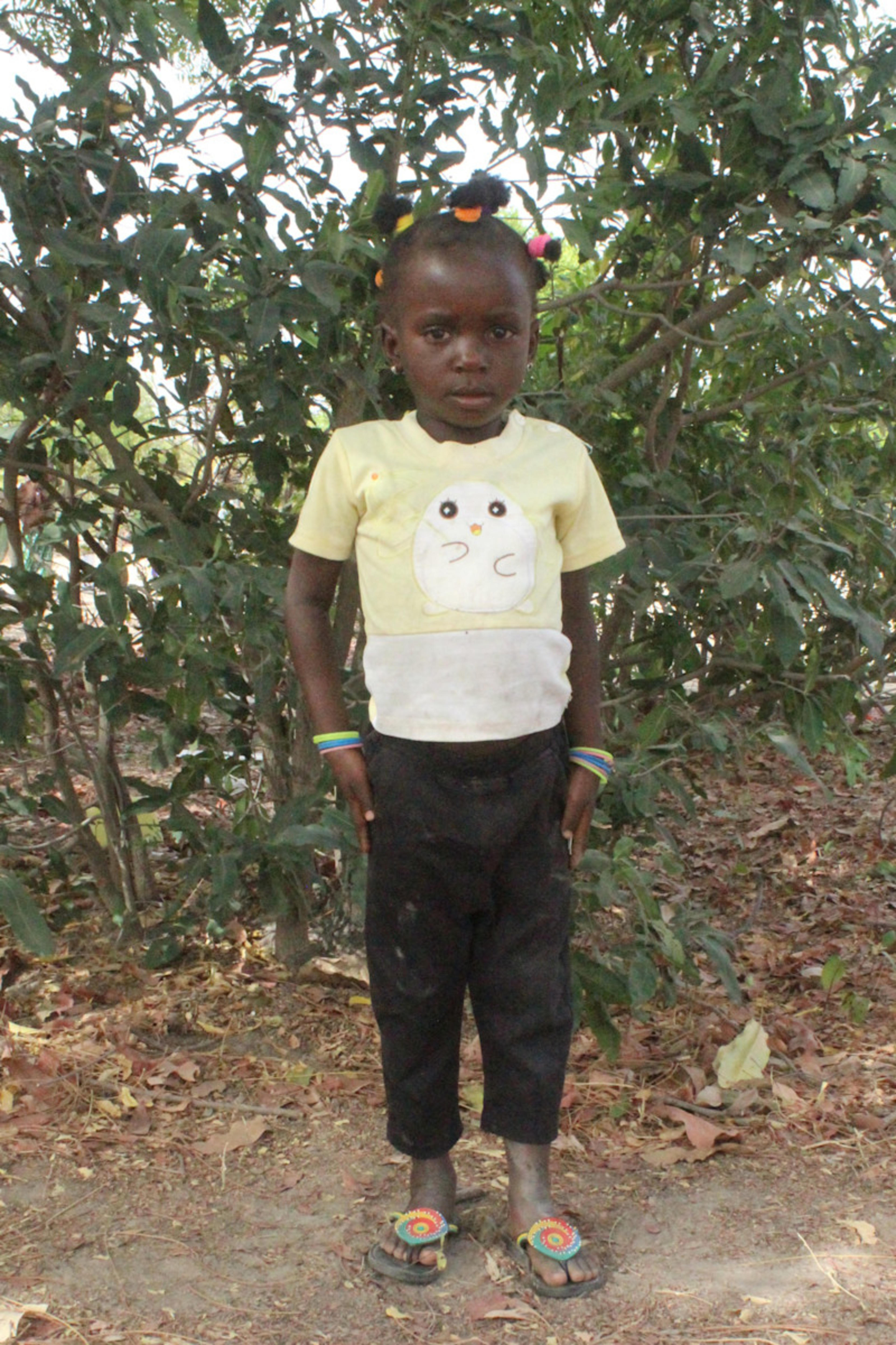 An unsponsored girl named Xia from Burkina Faso who lives in an AIDS-affected area, is vulnerable to exploitation and has waited 489 days for a sponsor.