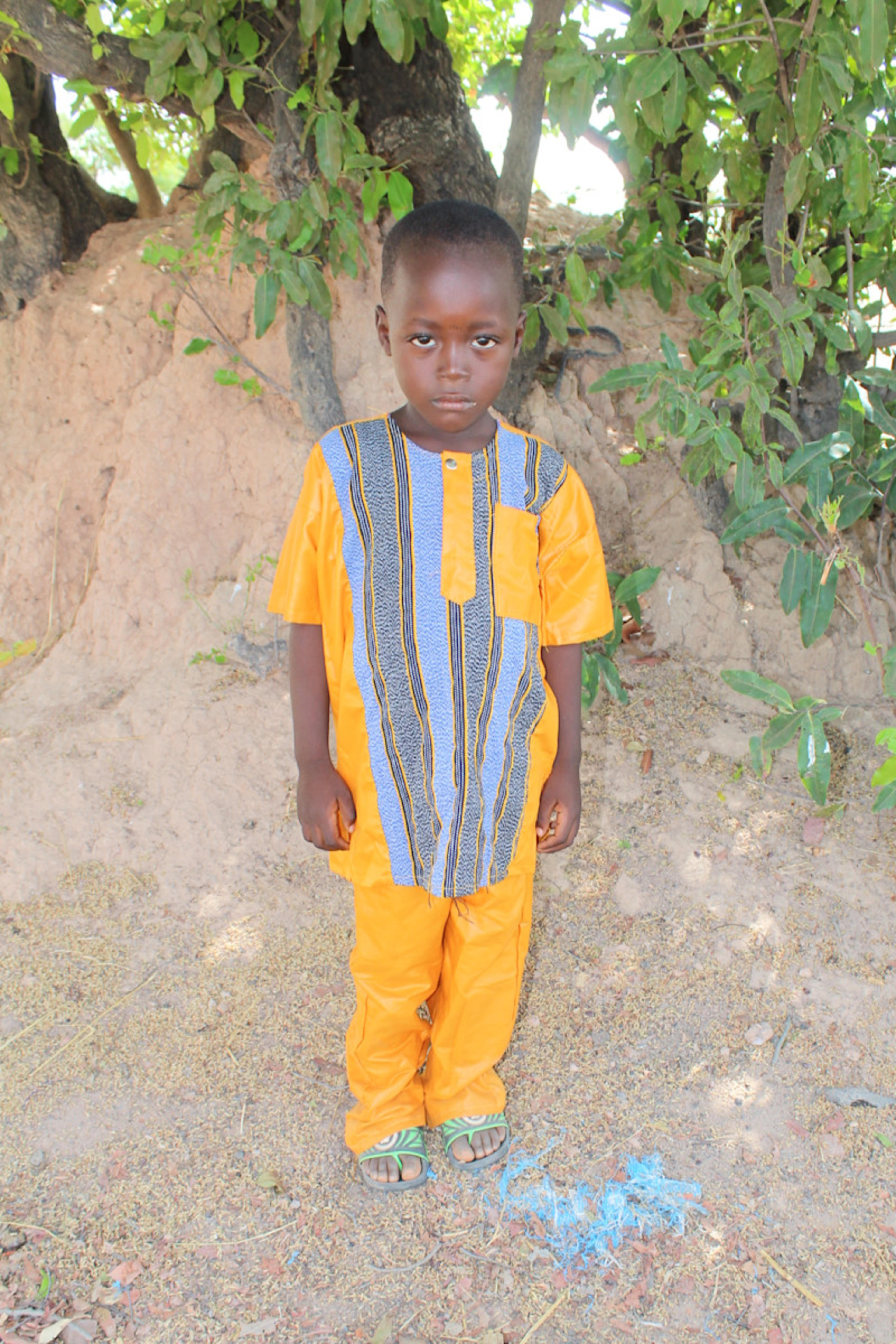 An unsponsored boy named Ousseni from Burkina Faso who lives in an AIDS-affected area, is vulnerable to exploitation and has waited 477 days for a sponsor.