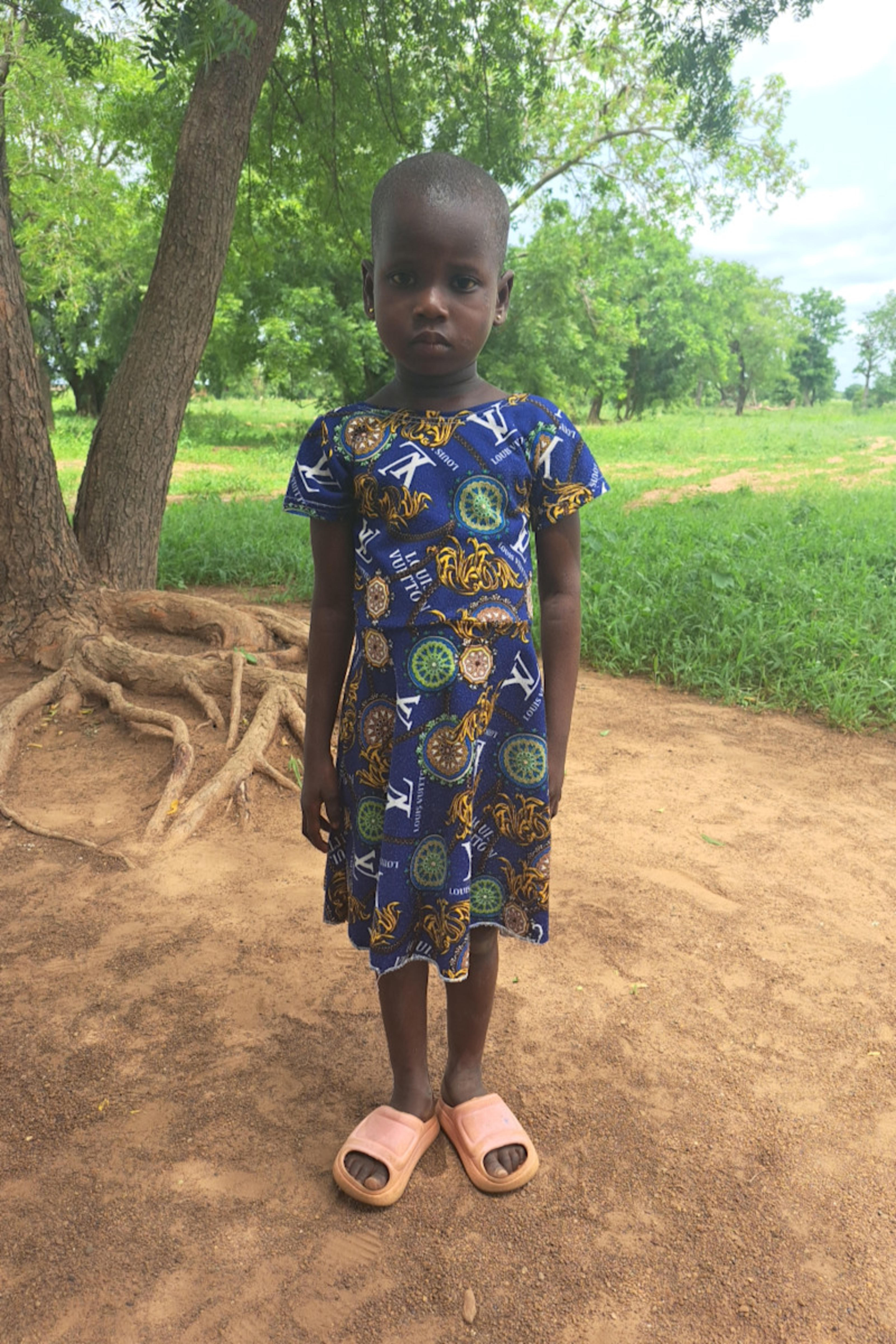 An unsponsored girl named Moagurimi from Ghana who lives in an AIDS-affected area and has waited 466 days for a sponsor.