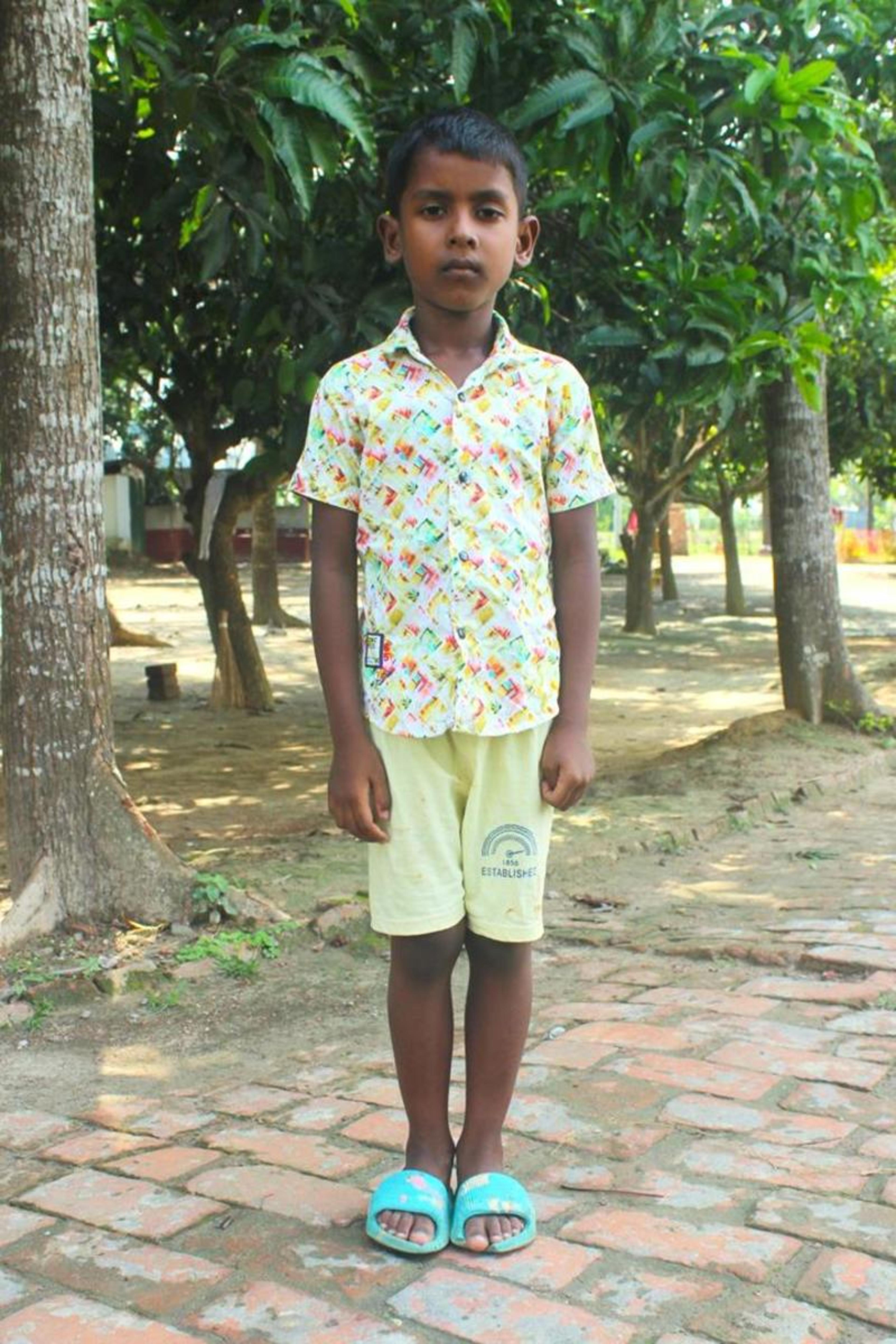 An unsponsored boy named Shabbir from Bangladesh who is vulnerable to exploitation and has waited 482 days for a sponsor.