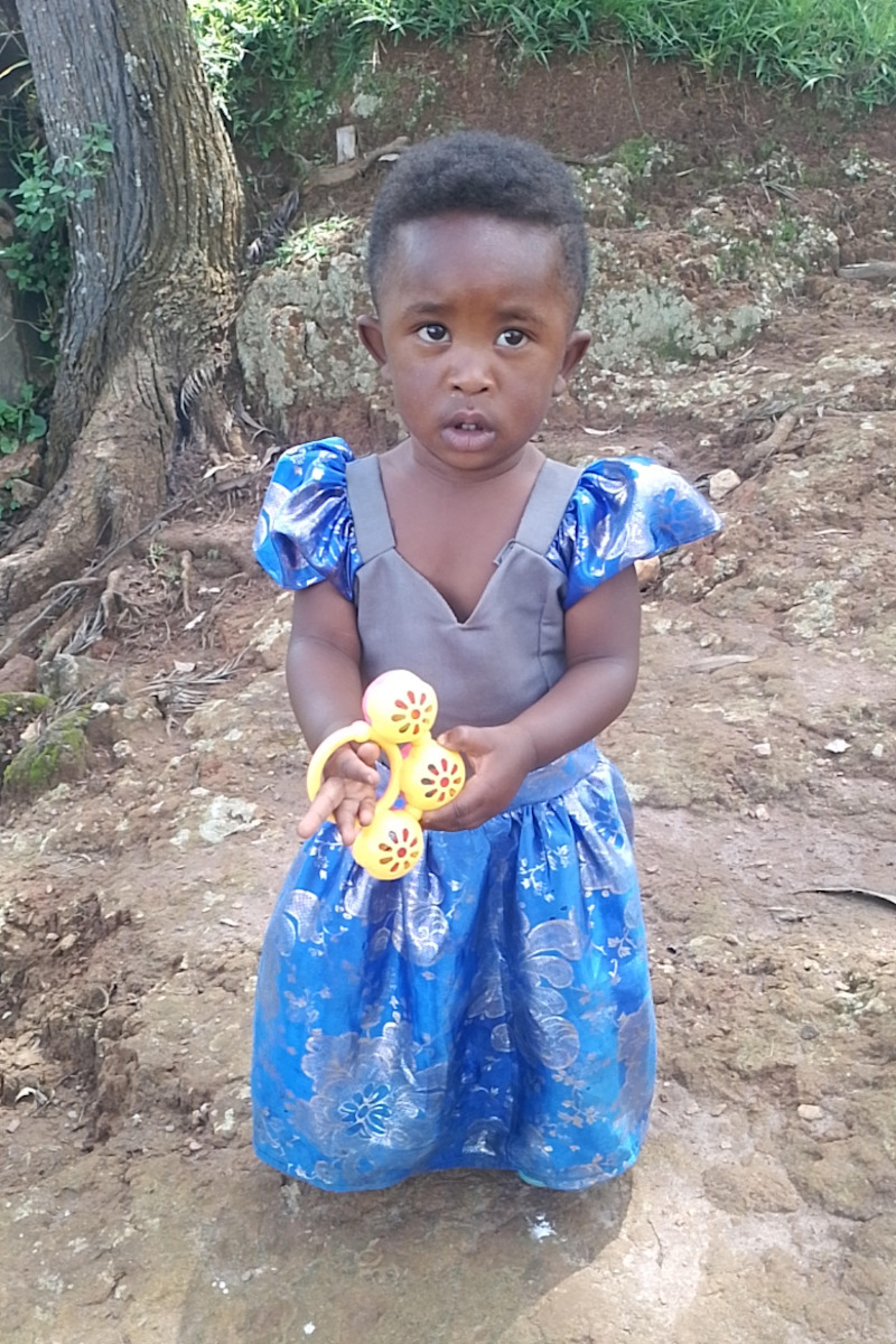 An unsponsored girl named Teta from Rwanda who lives in an AIDS-affected area, is vulnerable to exploitation and has waited 451 days for a sponsor.