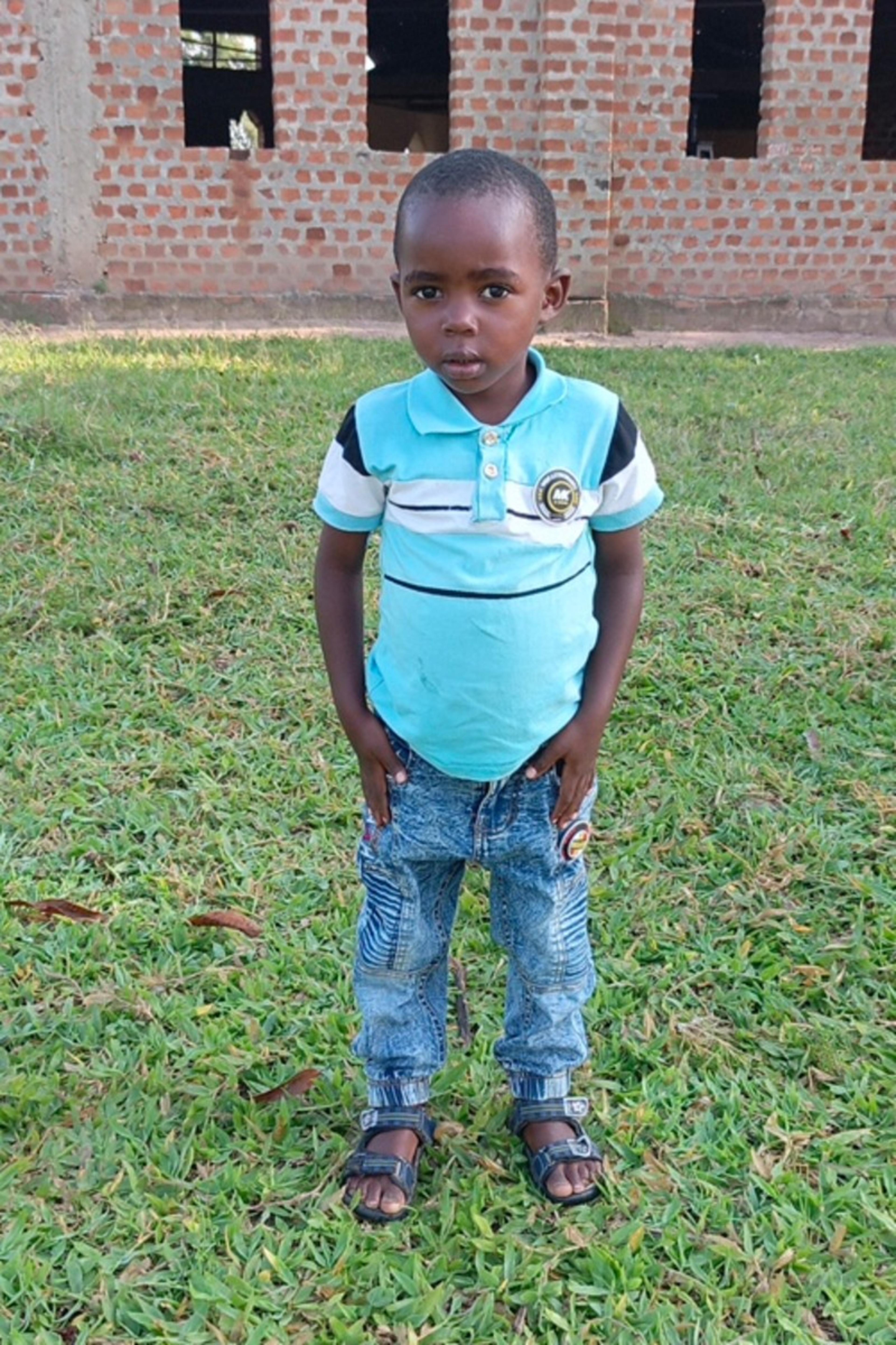 An unsponsored boy named Disan from Uganda who lives in an AIDS-affected area, is vulnerable to exploitation and has waited 357 days for a sponsor.