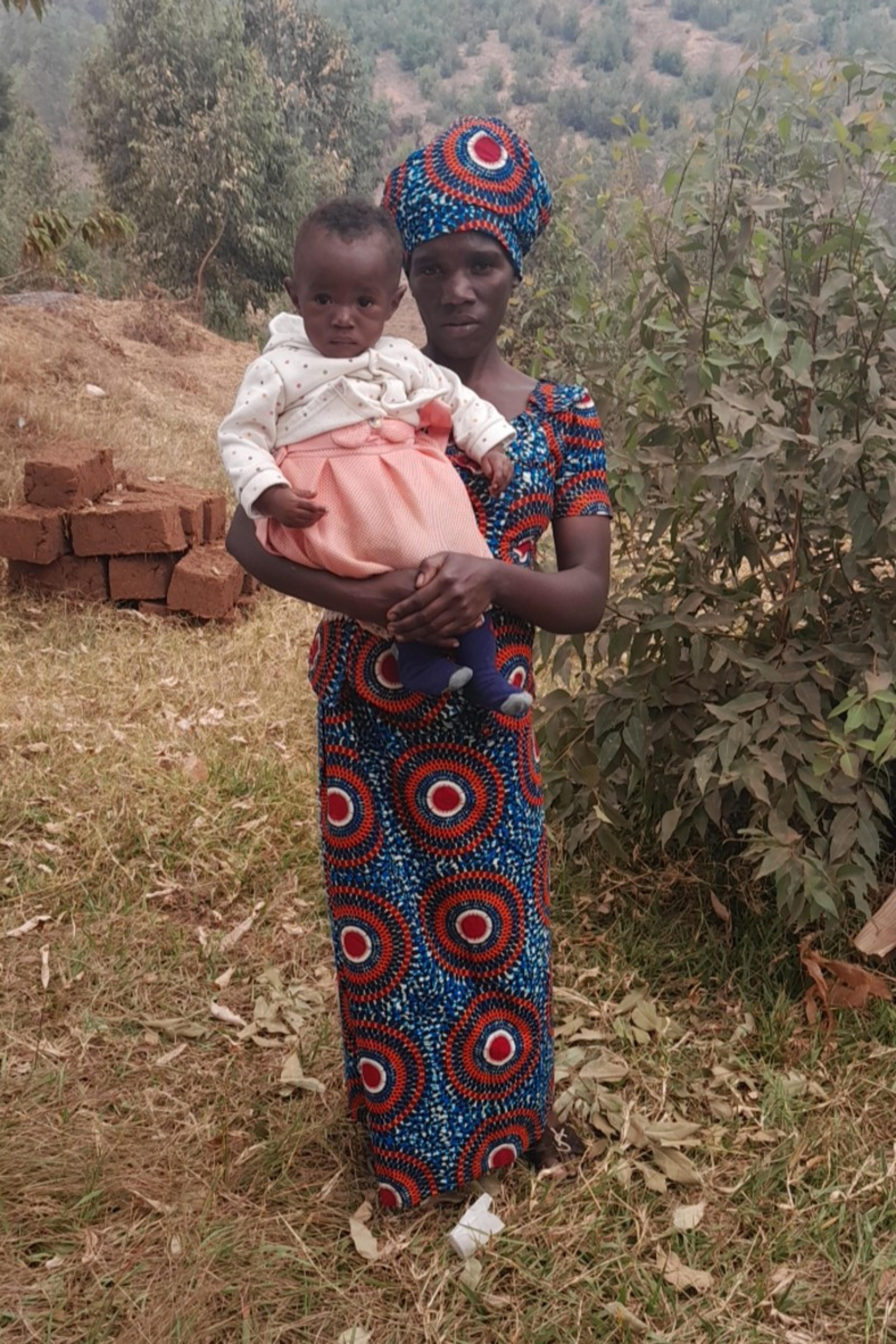 An unsponsored girl named Leontine from Rwanda who lives in an AIDS-affected area, is vulnerable to exploitation and has waited 392 days for a sponsor.