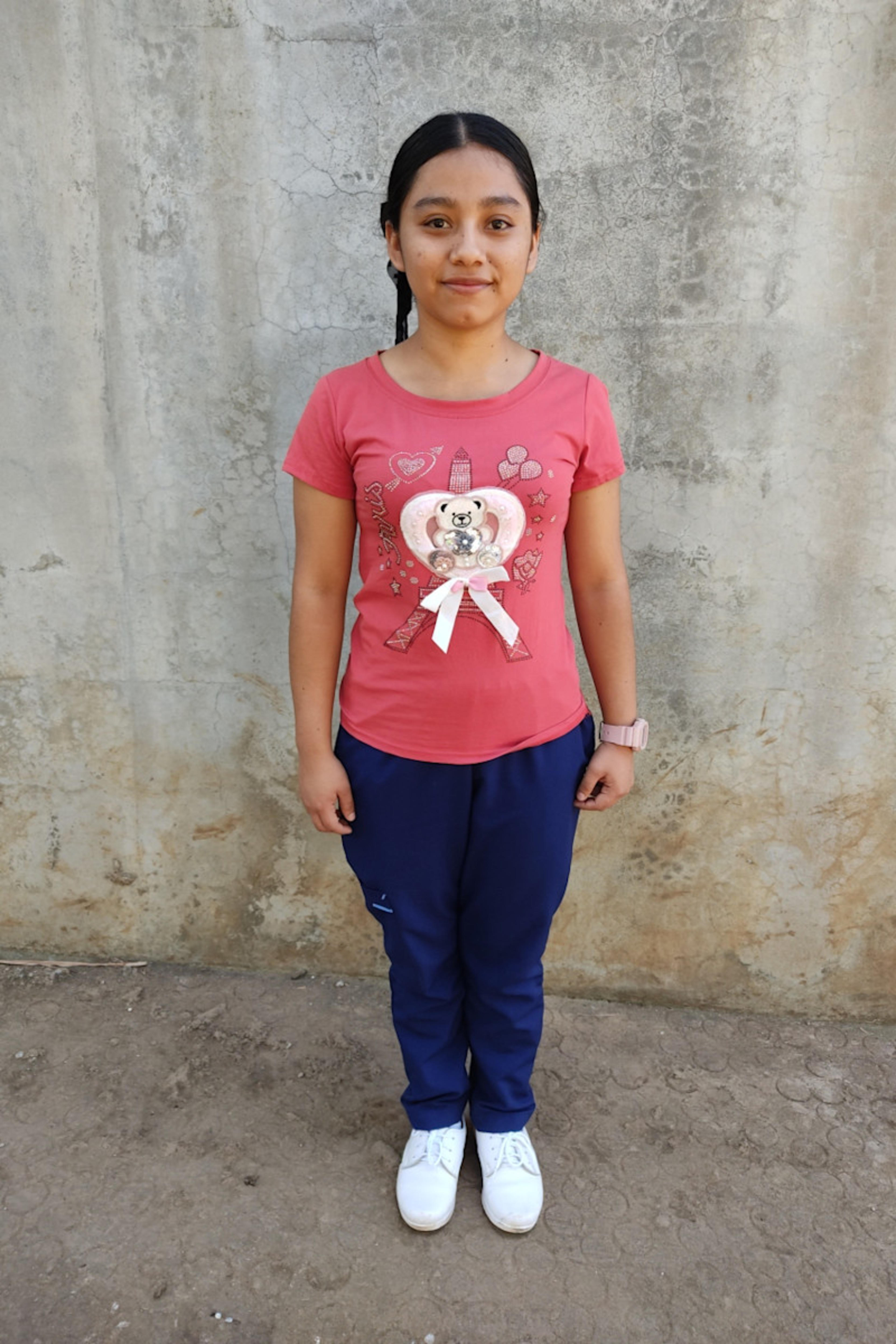 An unsponsored girl named Sarahi from El Salvador who has waited 283 days for a sponsor.