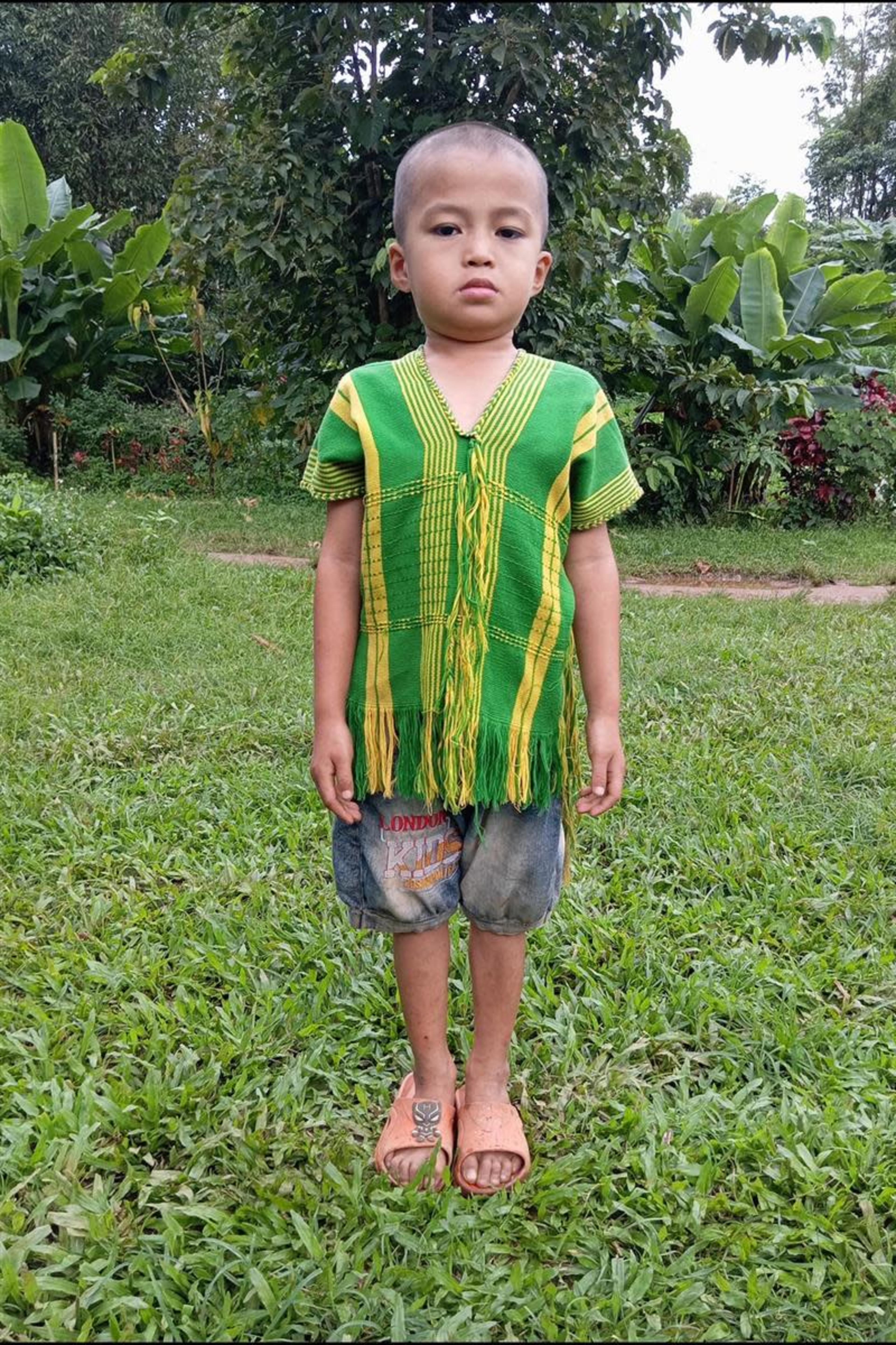An unsponsored boy named Saw Ker Lue Do So from Thailand who has waited 493 days for a sponsor.