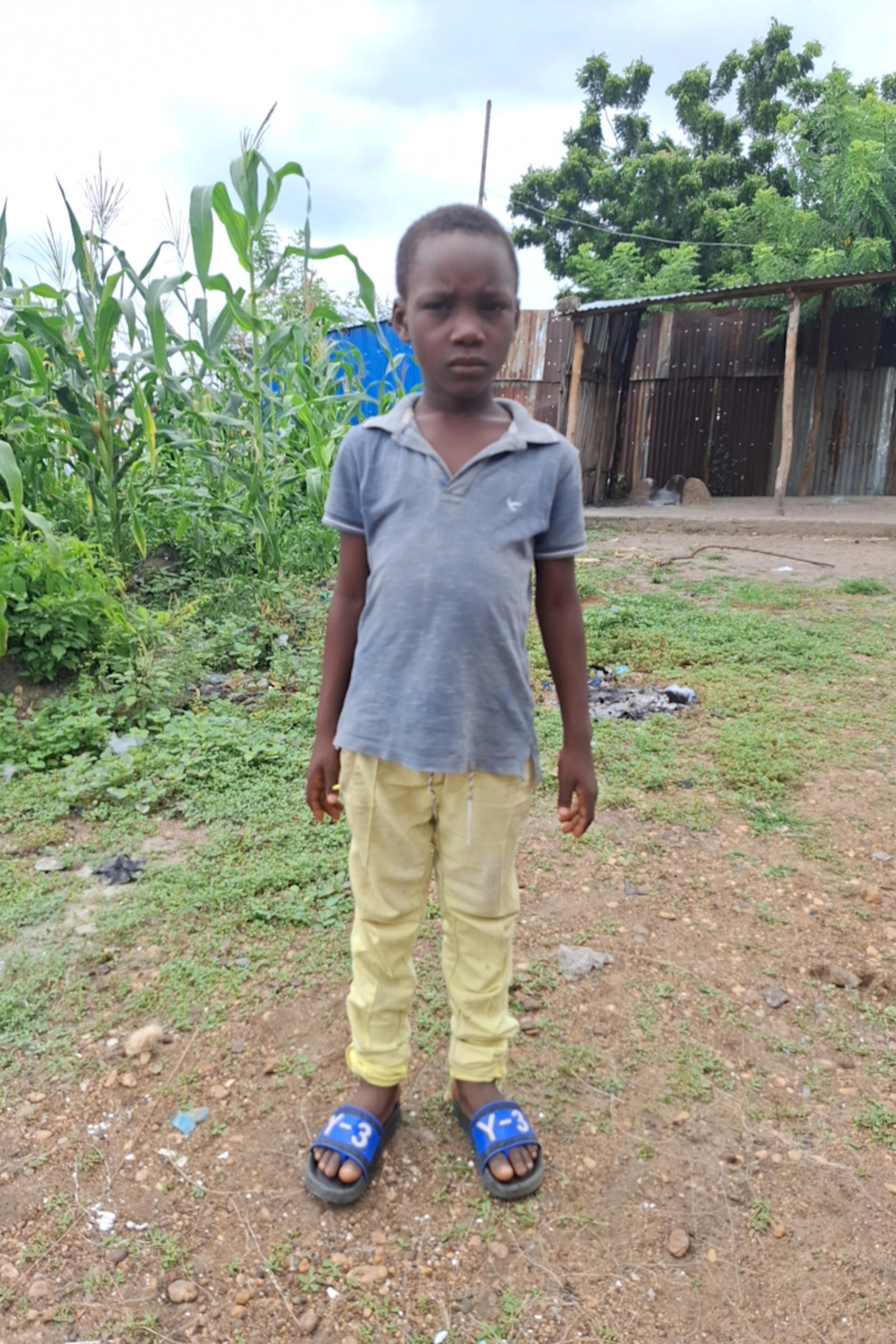 An unsponsored boy named Enock from Togo who lives in an AIDS-affected area, is vulnerable to exploitation and has waited 372 days for a sponsor.