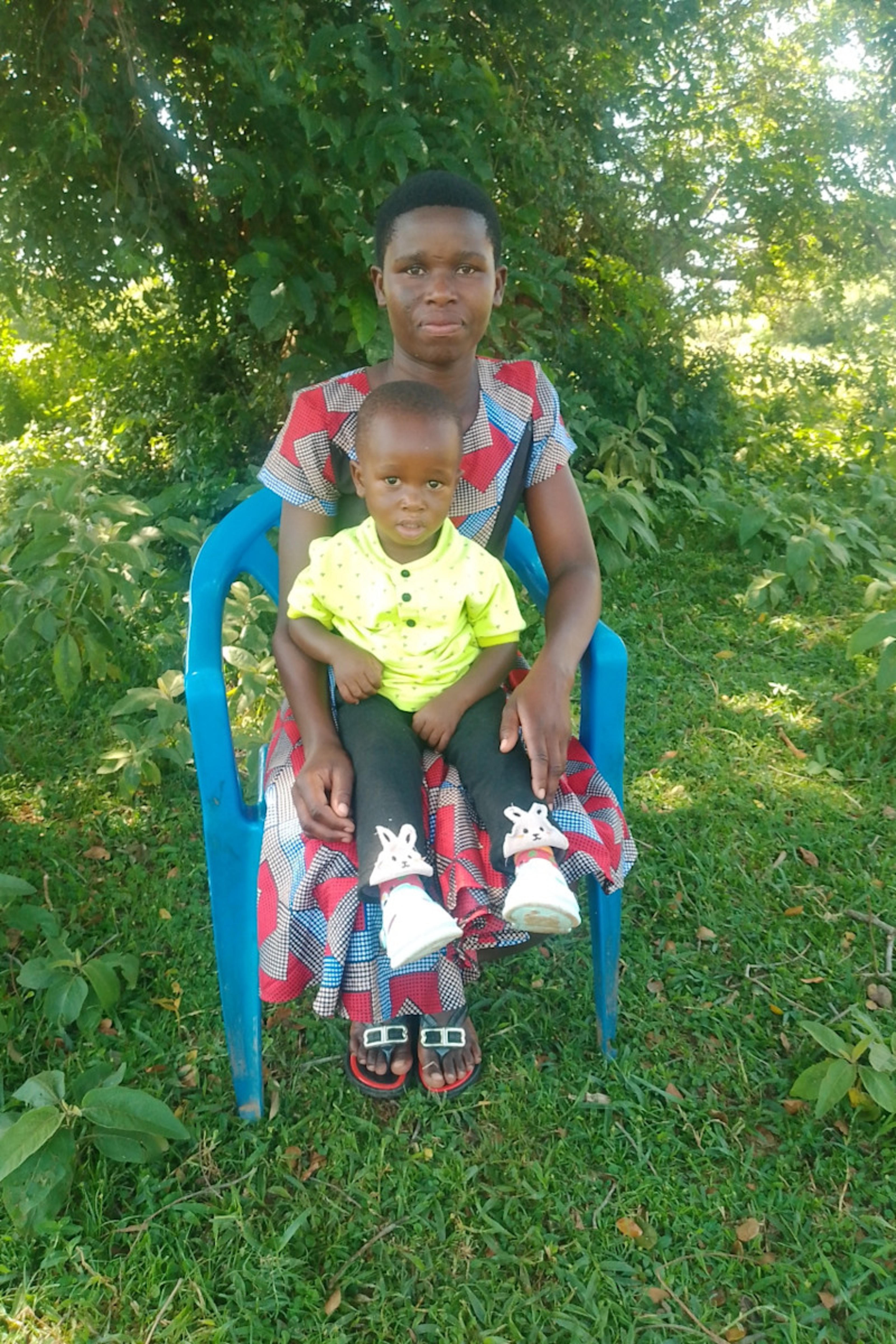 An unsponsored boy named Jonan from Uganda who lives in an AIDS-affected area, is vulnerable to exploitation and has waited 569 days for a sponsor.
