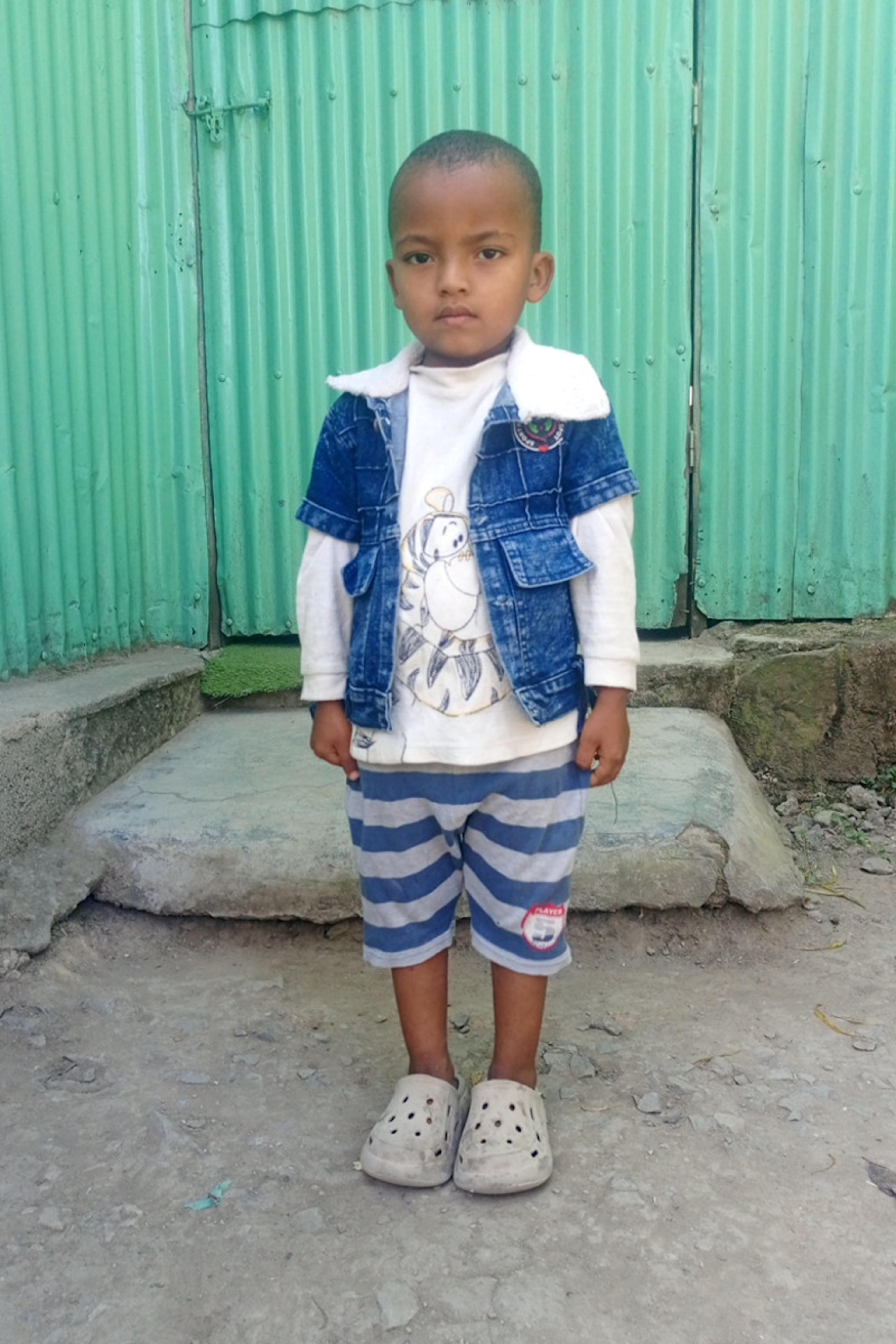 An unsponsored boy named Nigus from Ethiopia who lives in an AIDS-affected area, is vulnerable to exploitation and has waited 286 days for a sponsor.