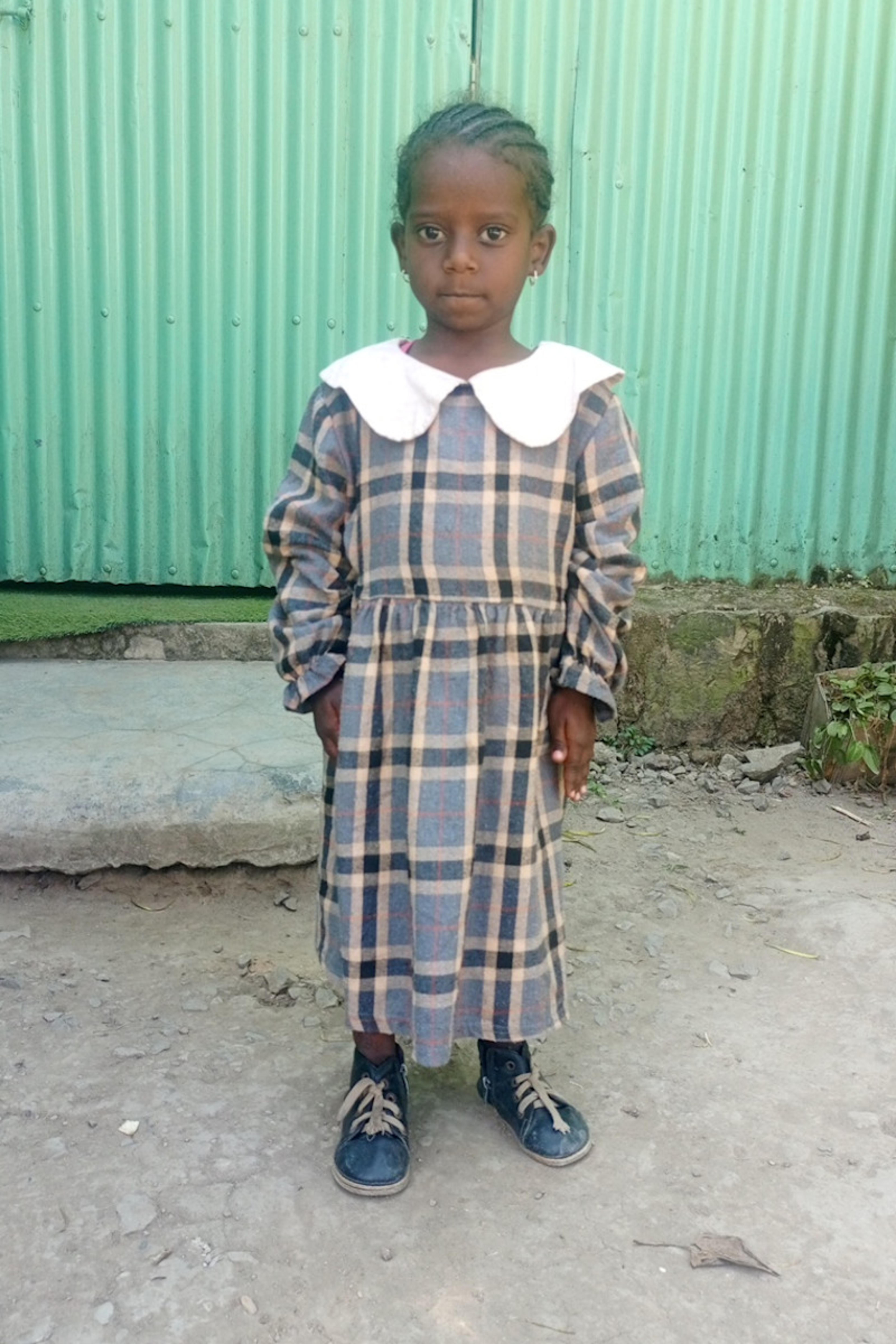 An unsponsored girl named YeEthiopia from Ethiopia who lives in an AIDS-affected area, is vulnerable to exploitation and has waited 286 days for a sponsor.