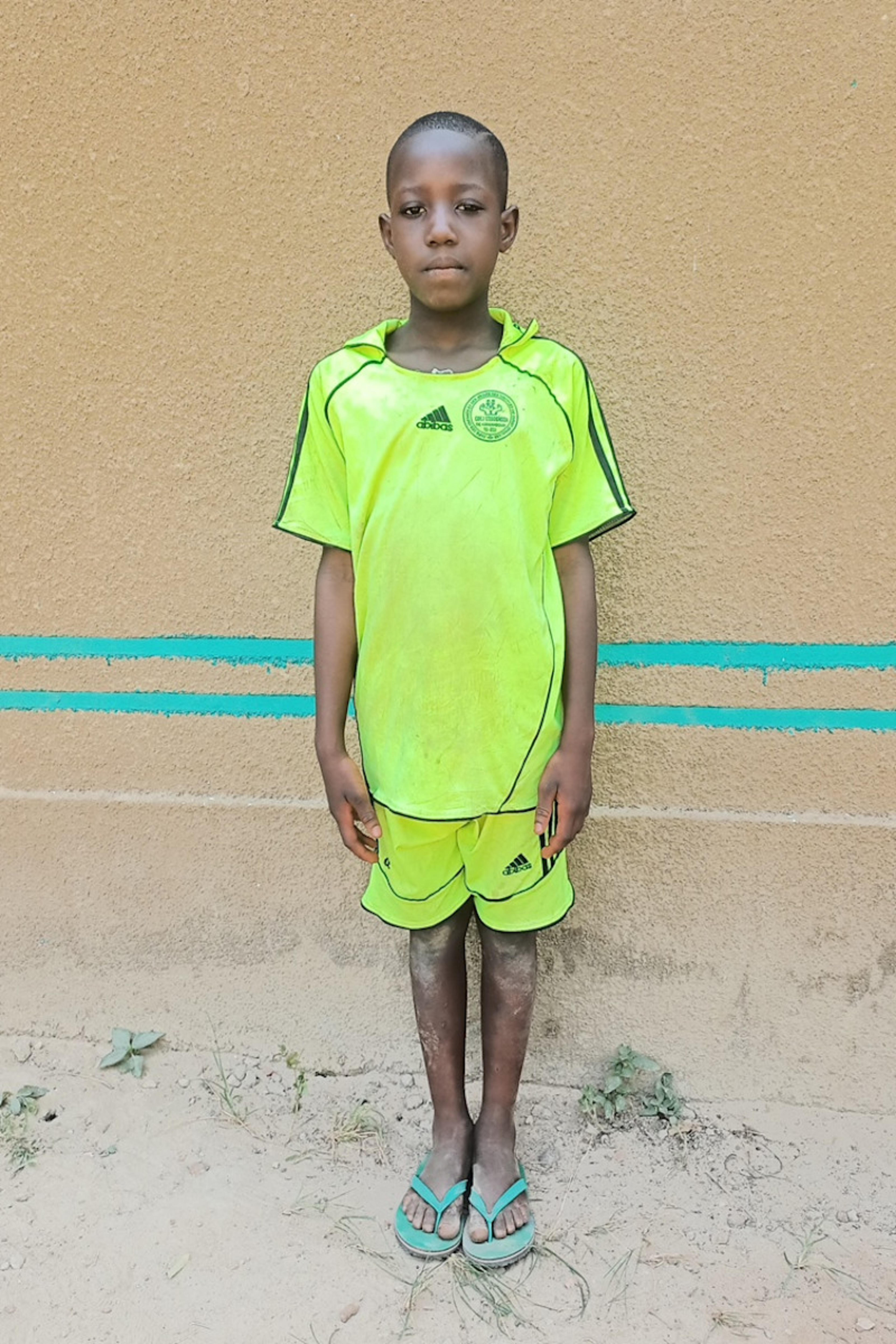 An unsponsored girl named Nadege from Togo who lives in an AIDS-affected area, is vulnerable to exploitation and has waited 960 days for a sponsor.