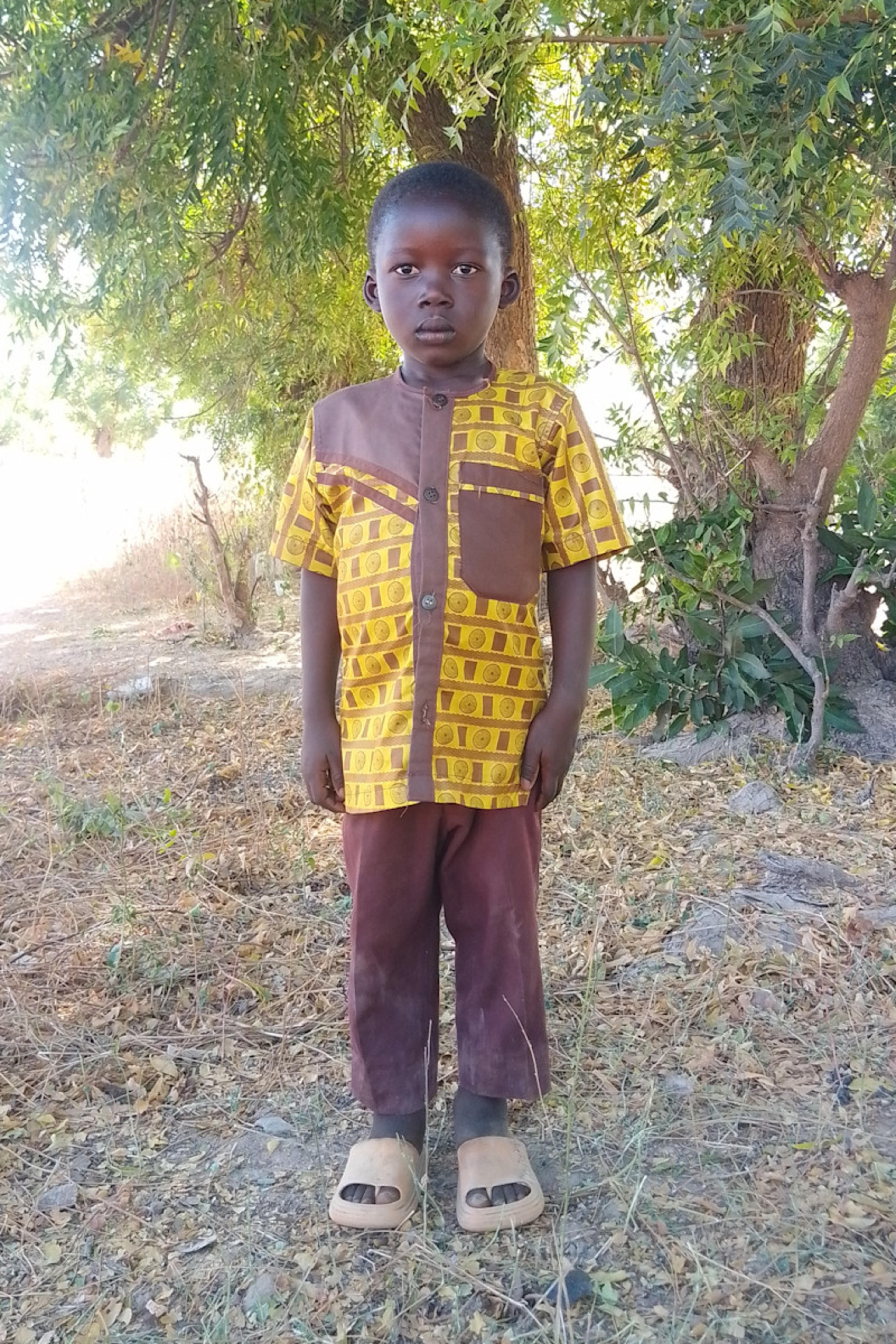 An unsponsored boy named Jonathan from Burkina Faso who lives in an AIDS-affected area, is vulnerable to exploitation and has waited 318 days for a sponsor.