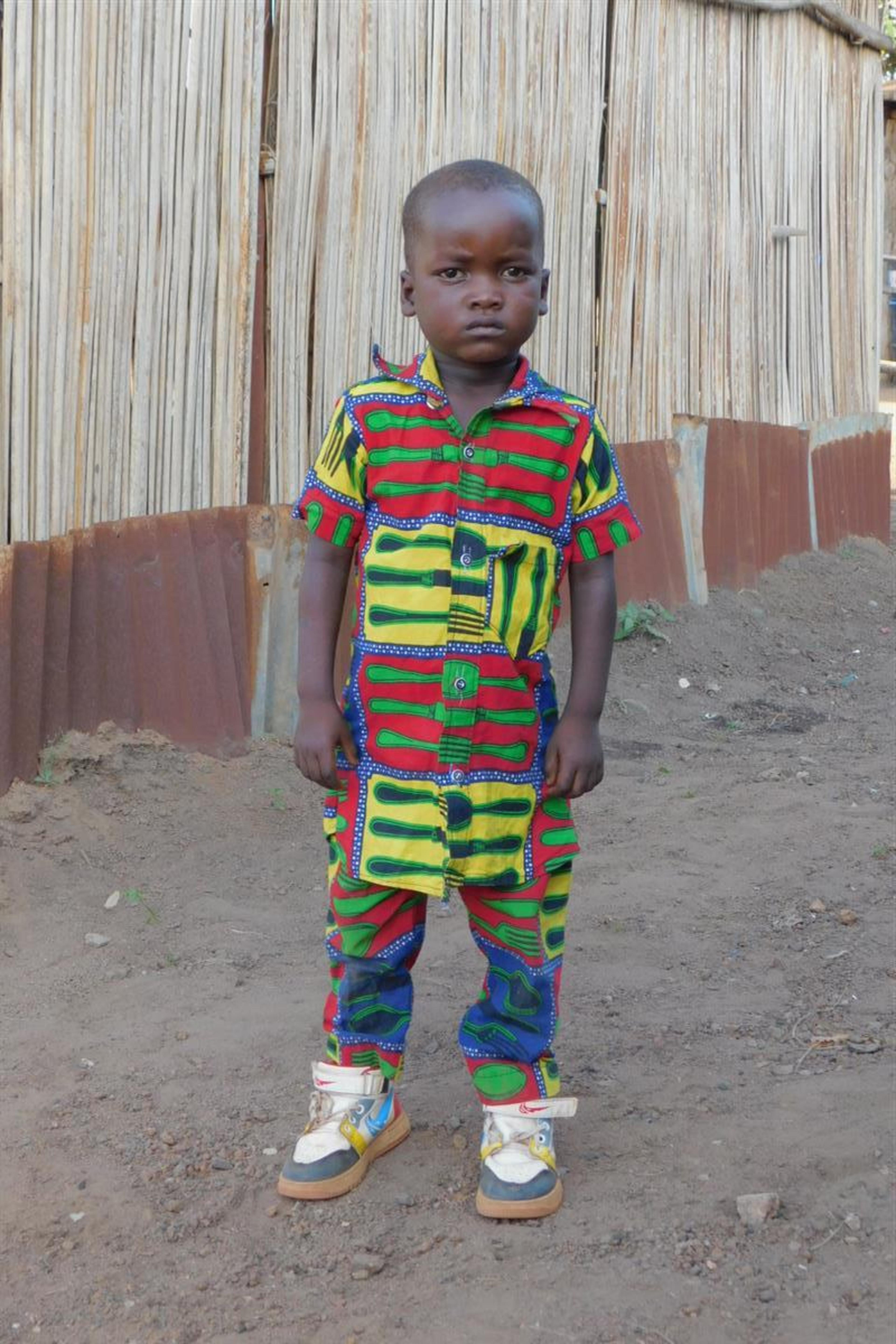 An unsponsored boy named Helete from Togo who lives in an AIDS-affected area, is vulnerable to exploitation and has waited 267 days for a sponsor.