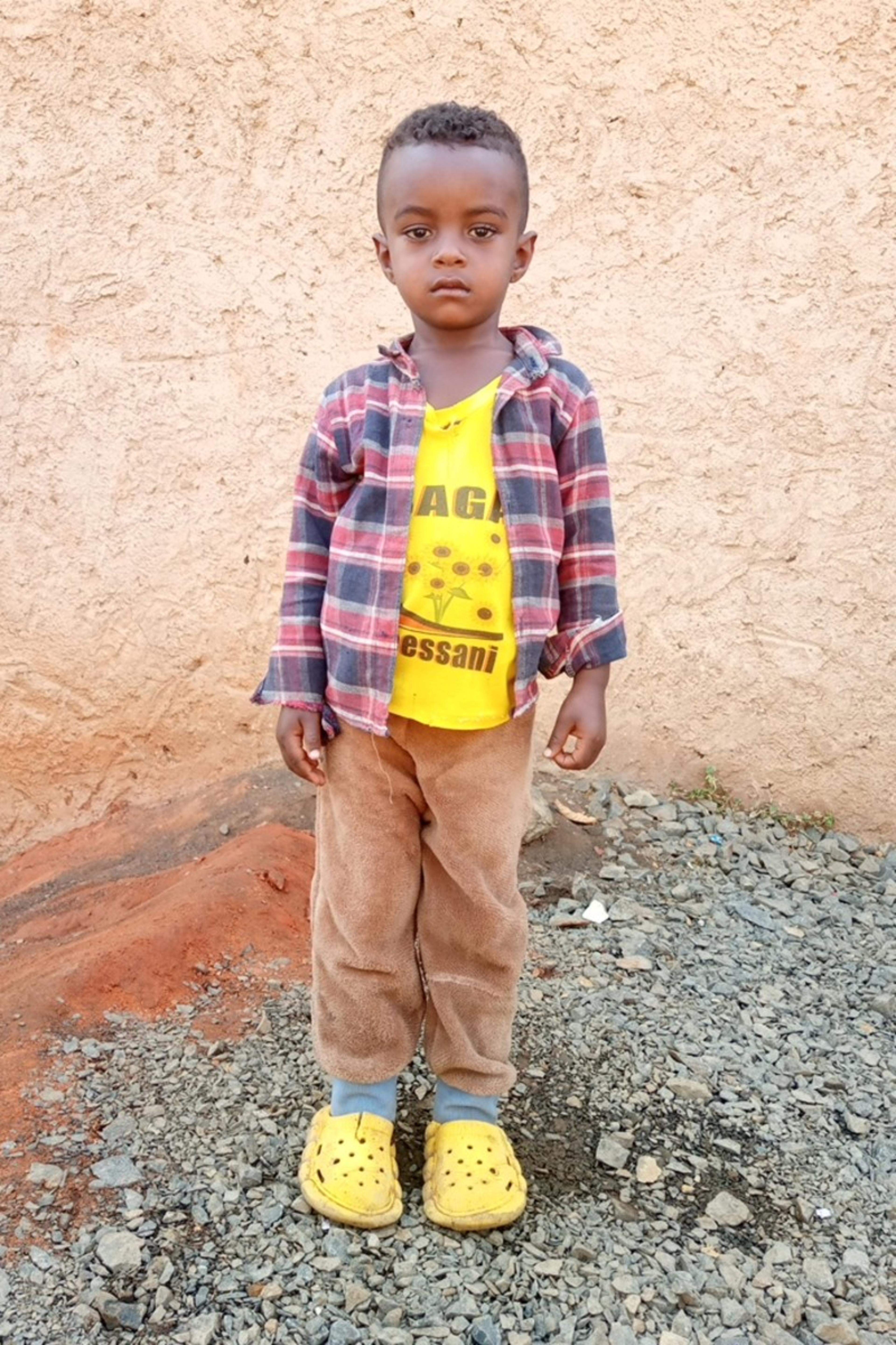 An unsponsored boy named Na'ol from Ethiopia who lives in an AIDS-affected area, is vulnerable to exploitation and has waited 245 days for a sponsor.