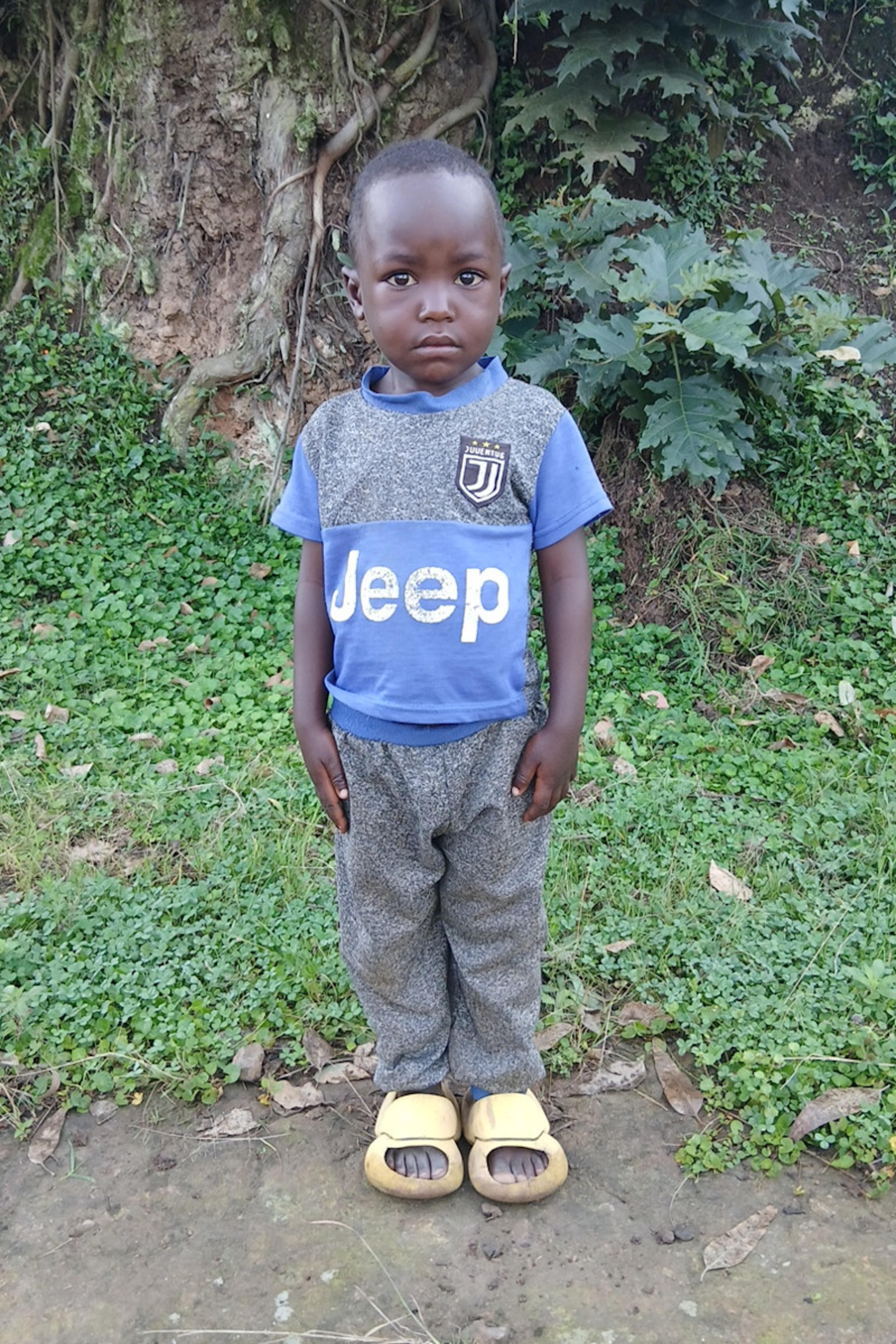 An unsponsored boy named Serge from Rwanda who lives in an AIDS-affected area, is vulnerable to exploitation and has waited 246 days for a sponsor.