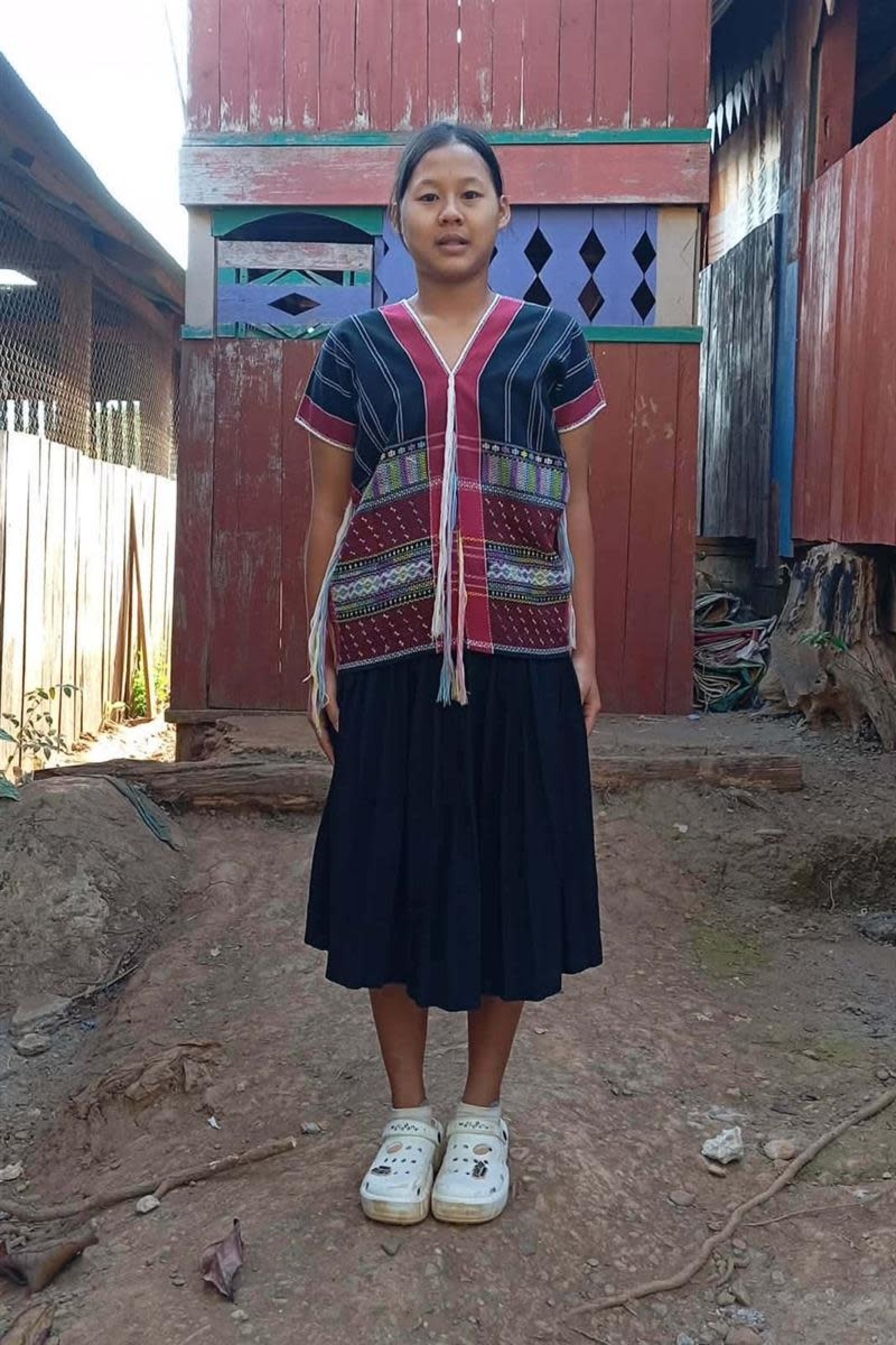 An unsponsored girl named Lahdudoo from Thailand who has waited 81 days for a sponsor.