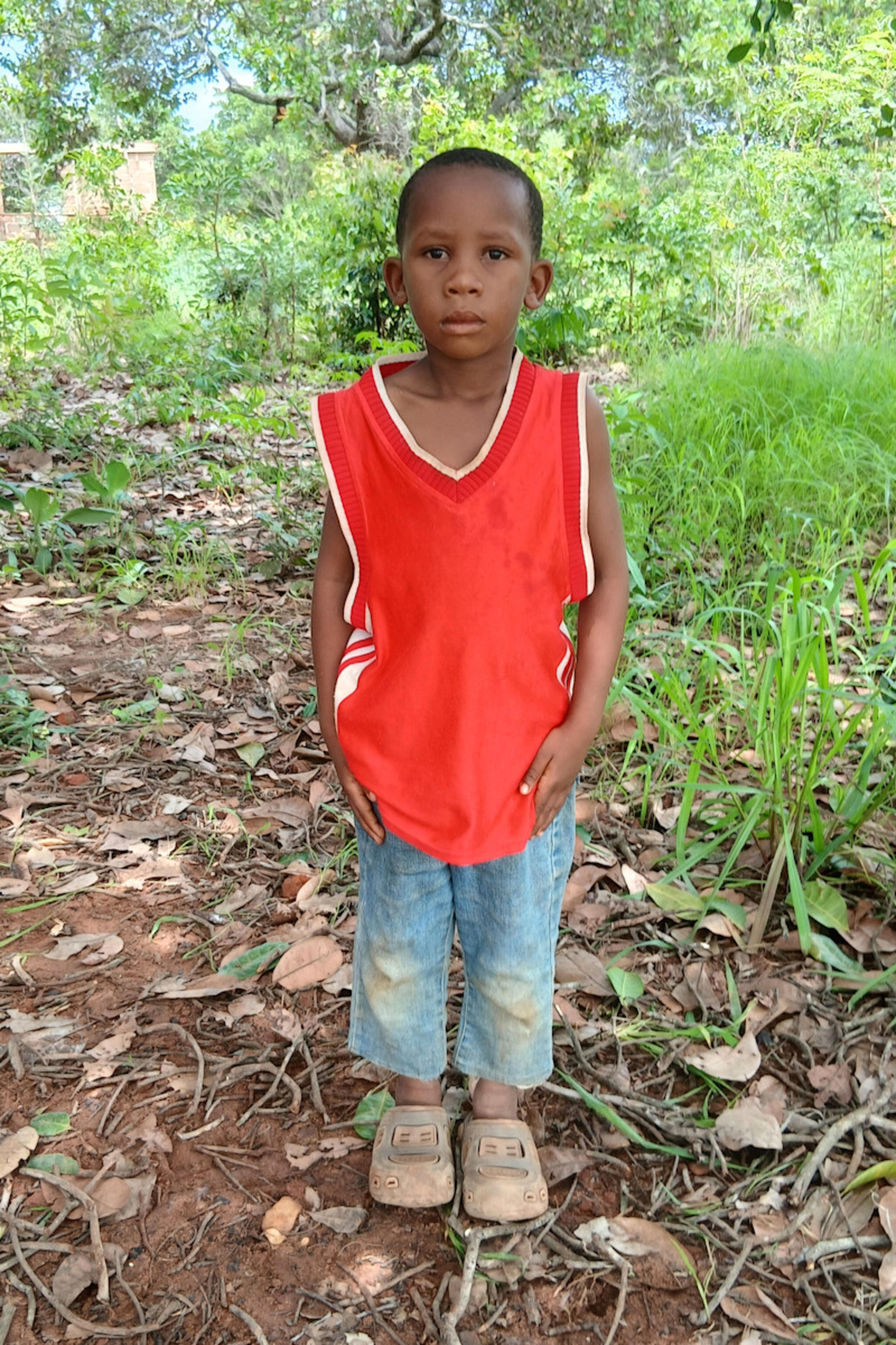 An unsponsored boy named Shabani from Tanzania who lives in an AIDS-affected area, is vulnerable to exploitation and has waited 211 days for a sponsor.