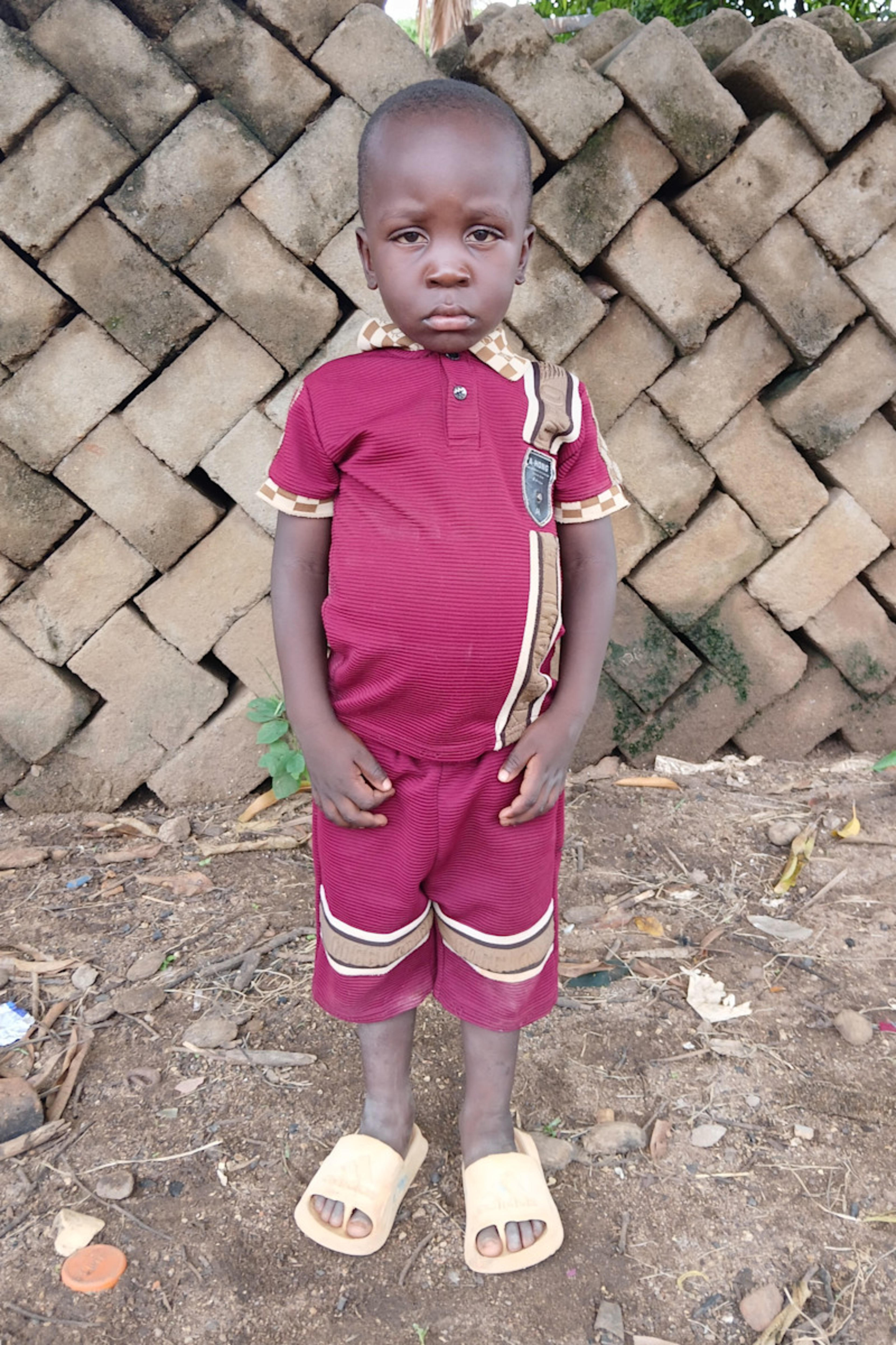An unsponsored boy named Salmini from Tanzania who lives in an AIDS-affected area, is vulnerable to exploitation and has waited 204 days for a sponsor.