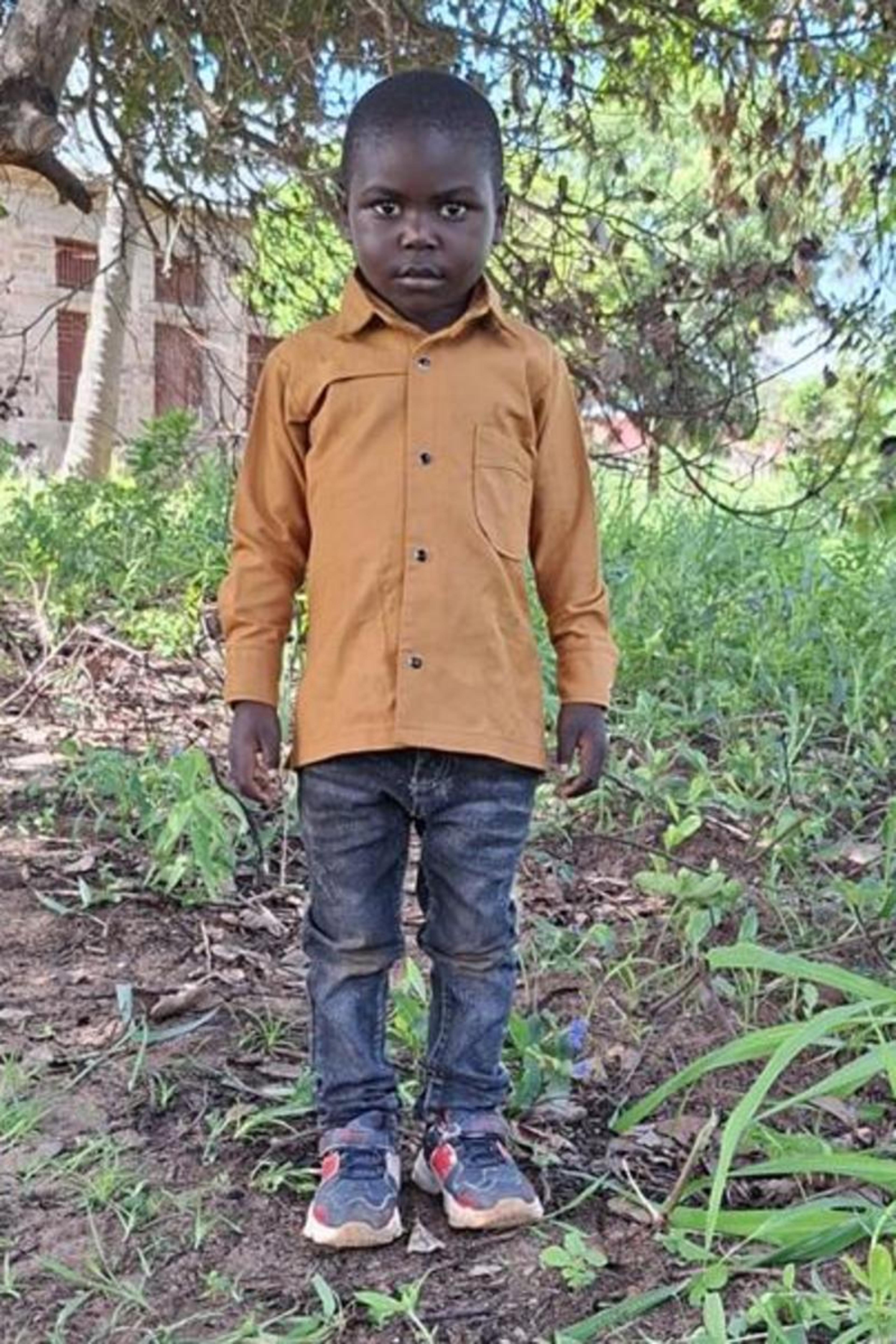An unsponsored boy named Halmani from Tanzania who lives in an AIDS-affected area, is vulnerable to exploitation and has waited 218 days for a sponsor.