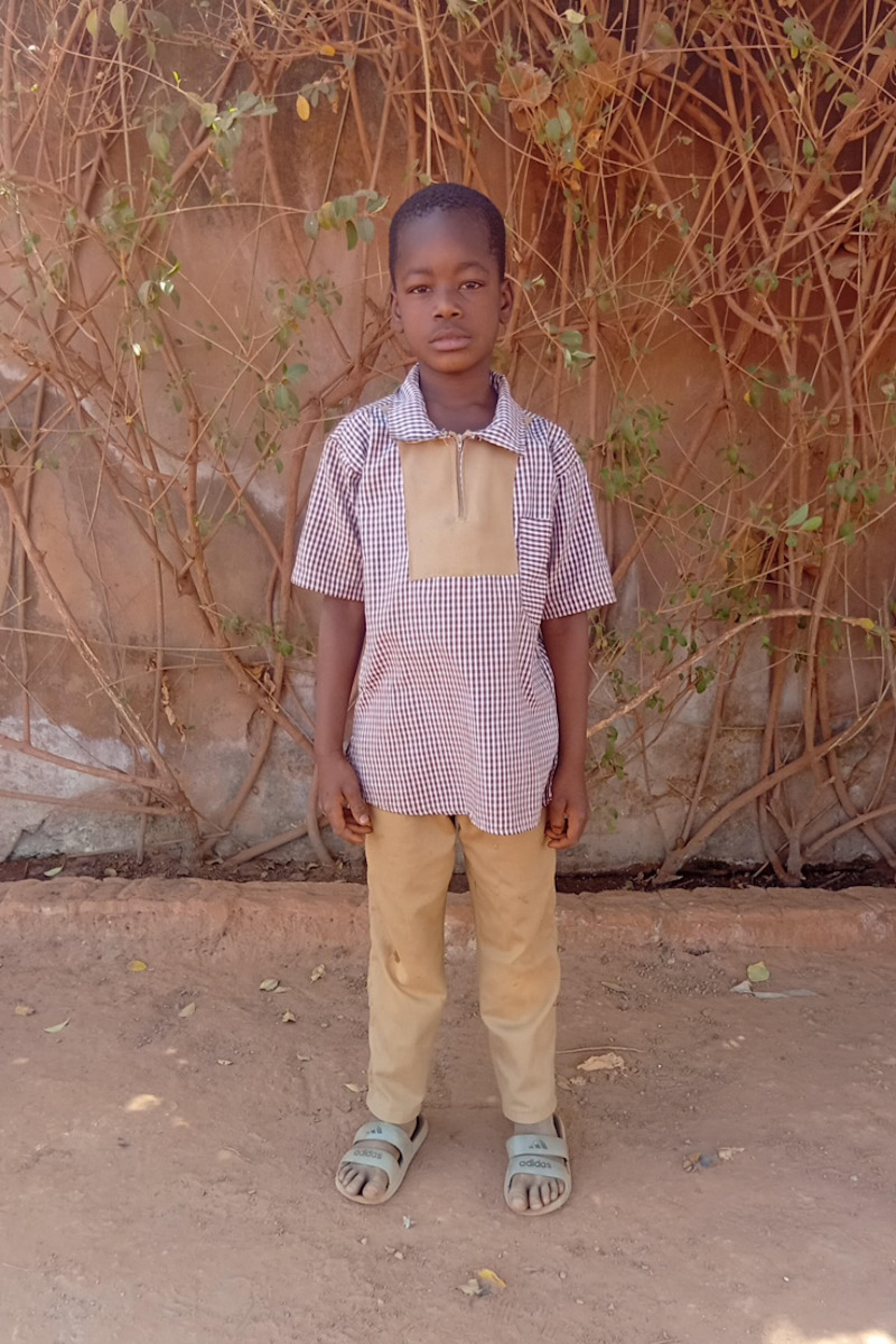 An unsponsored boy named Eben from Burkina Faso who lives in an AIDS-affected area, is vulnerable to exploitation and has waited 320 days for a sponsor.