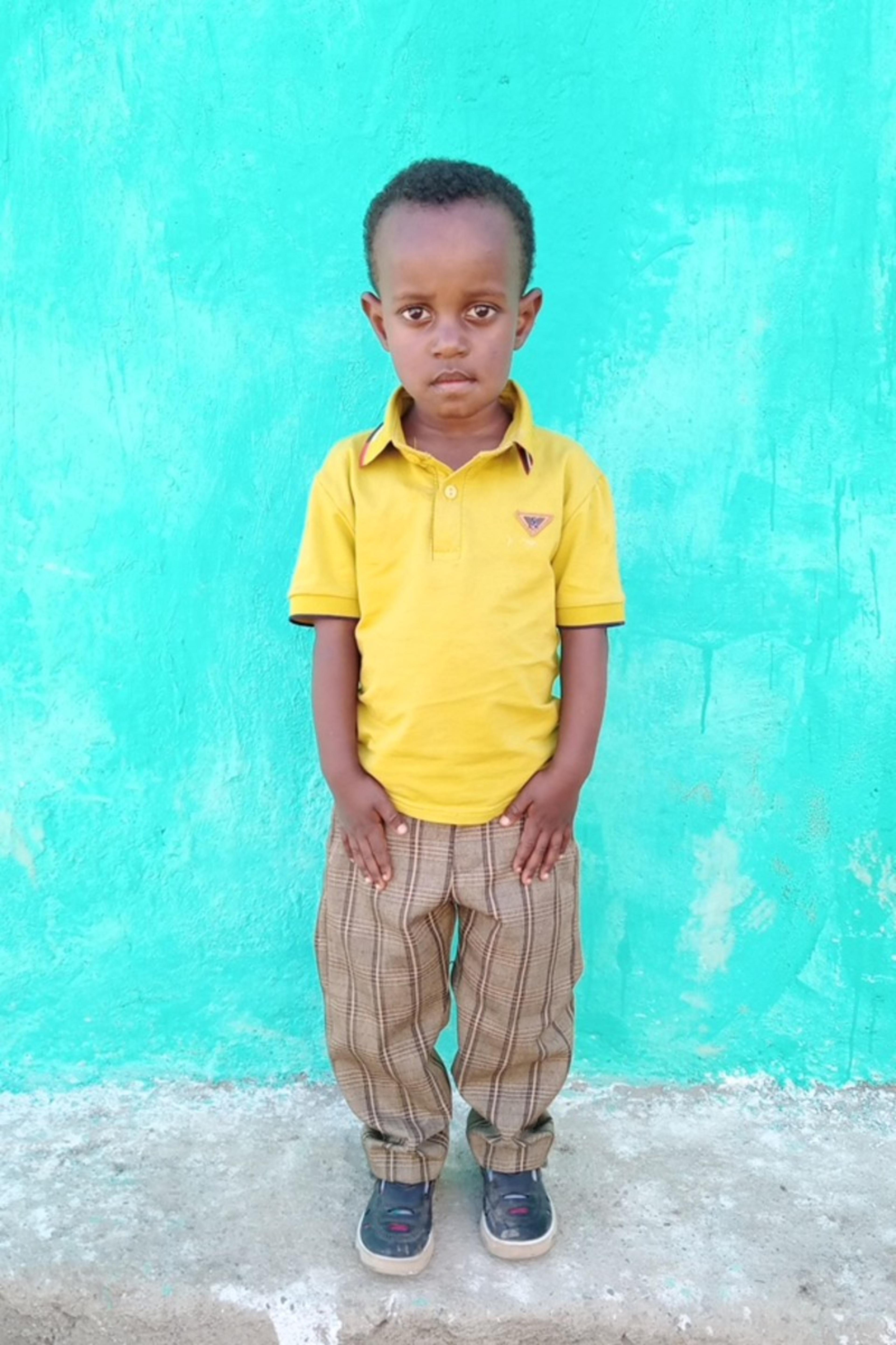 An unsponsored boy named Besufikad from Ethiopia who lives in an AIDS-affected area, is vulnerable to exploitation and has waited 202 days for a sponsor.