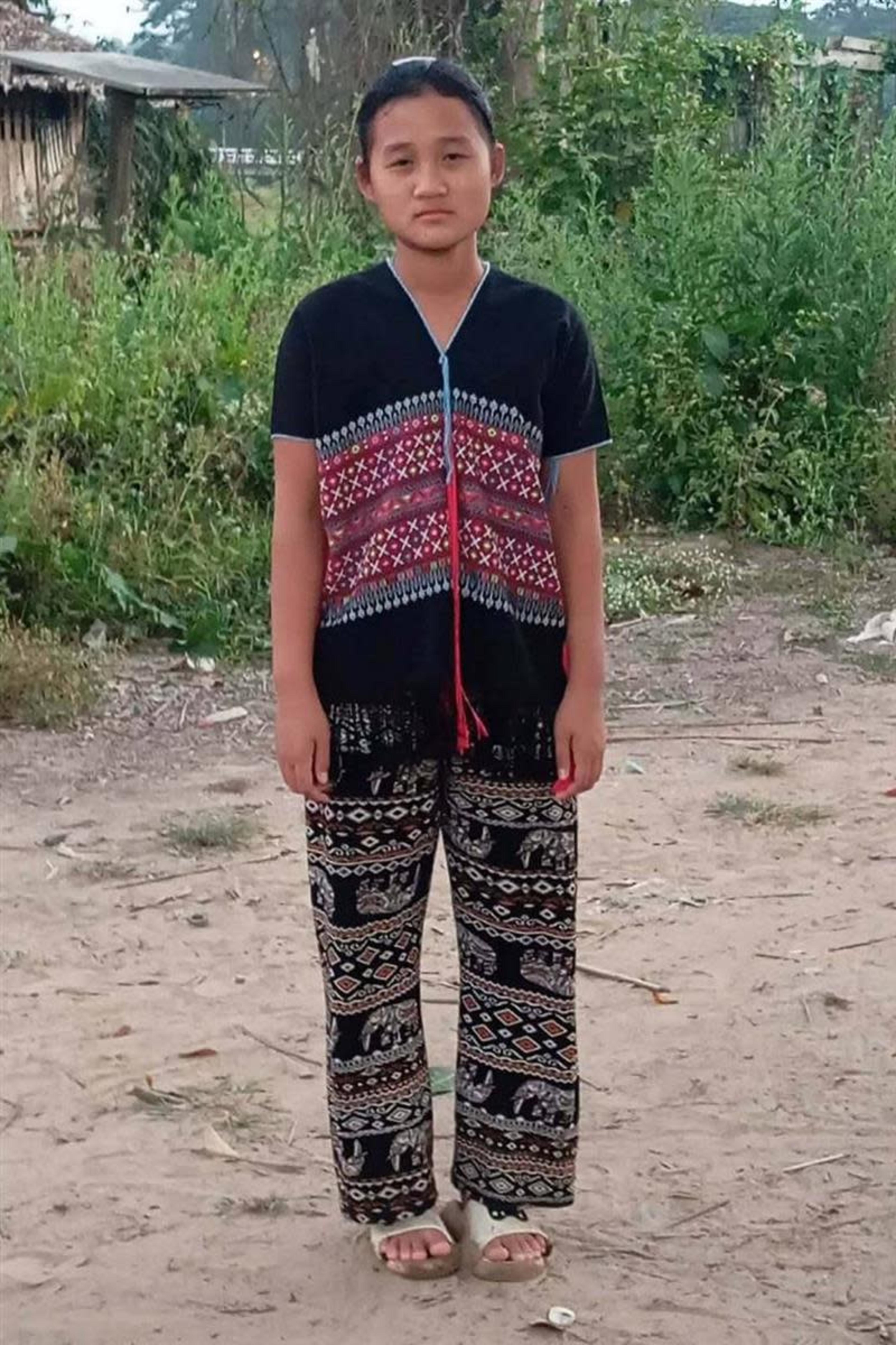 An unsponsored girl named Naw Moo Eh from Thailand who has waited 336 days for a sponsor.