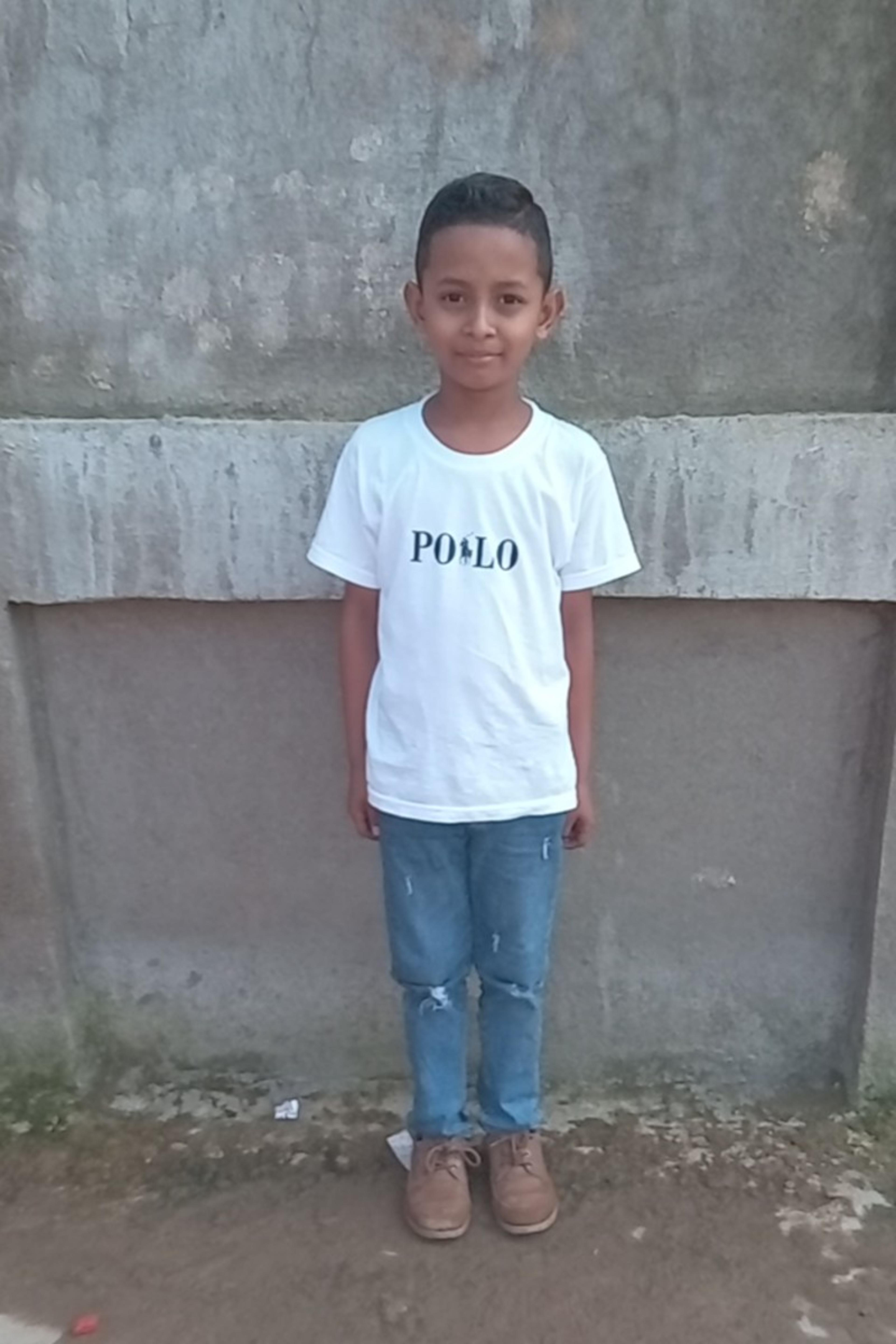 An unsponsored boy named Larry from Nicaragua who has waited 886 days for a sponsor.