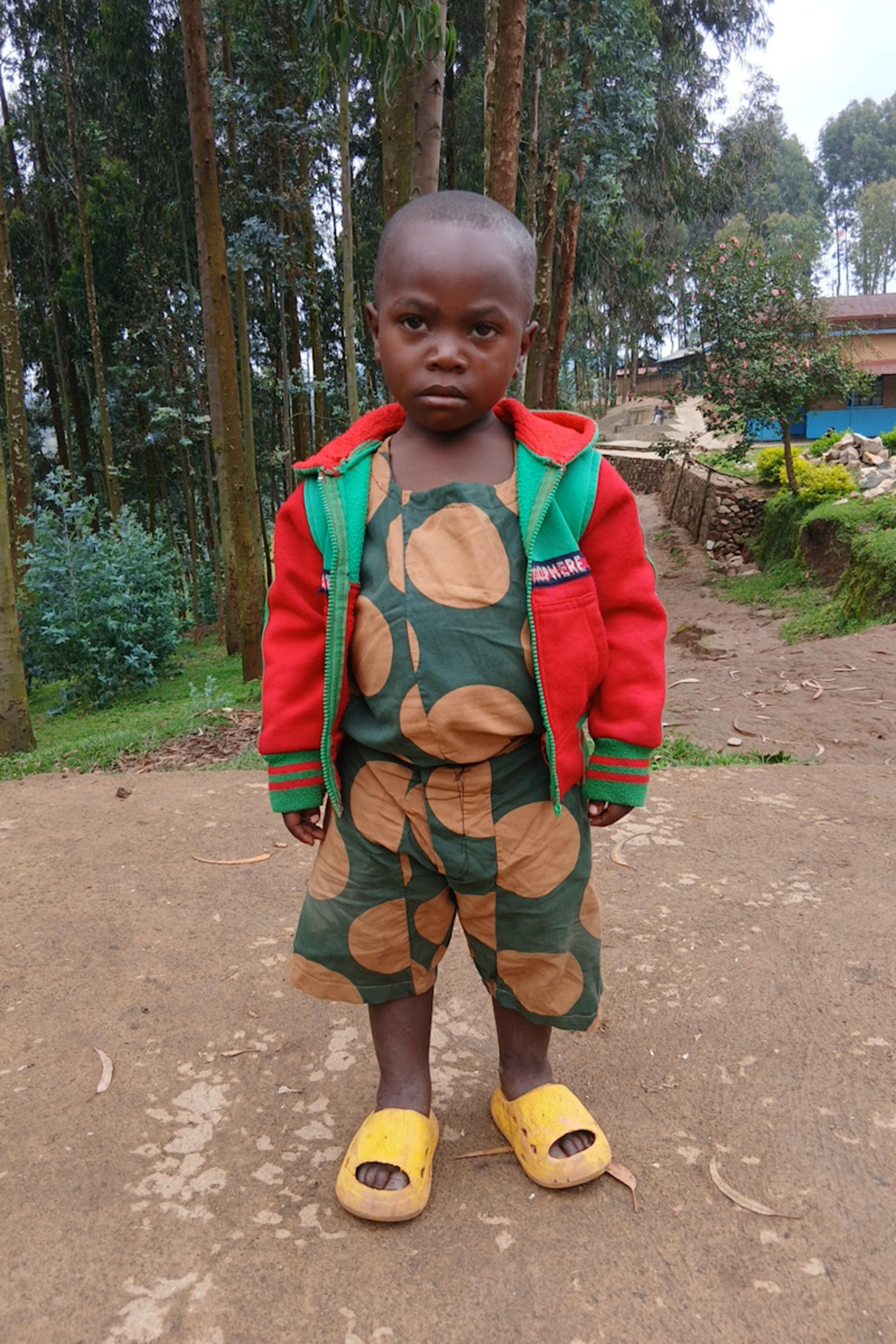 An unsponsored boy named Felix from Rwanda who lives in an AIDS-affected area, is vulnerable to exploitation and has waited 189 days for a sponsor.