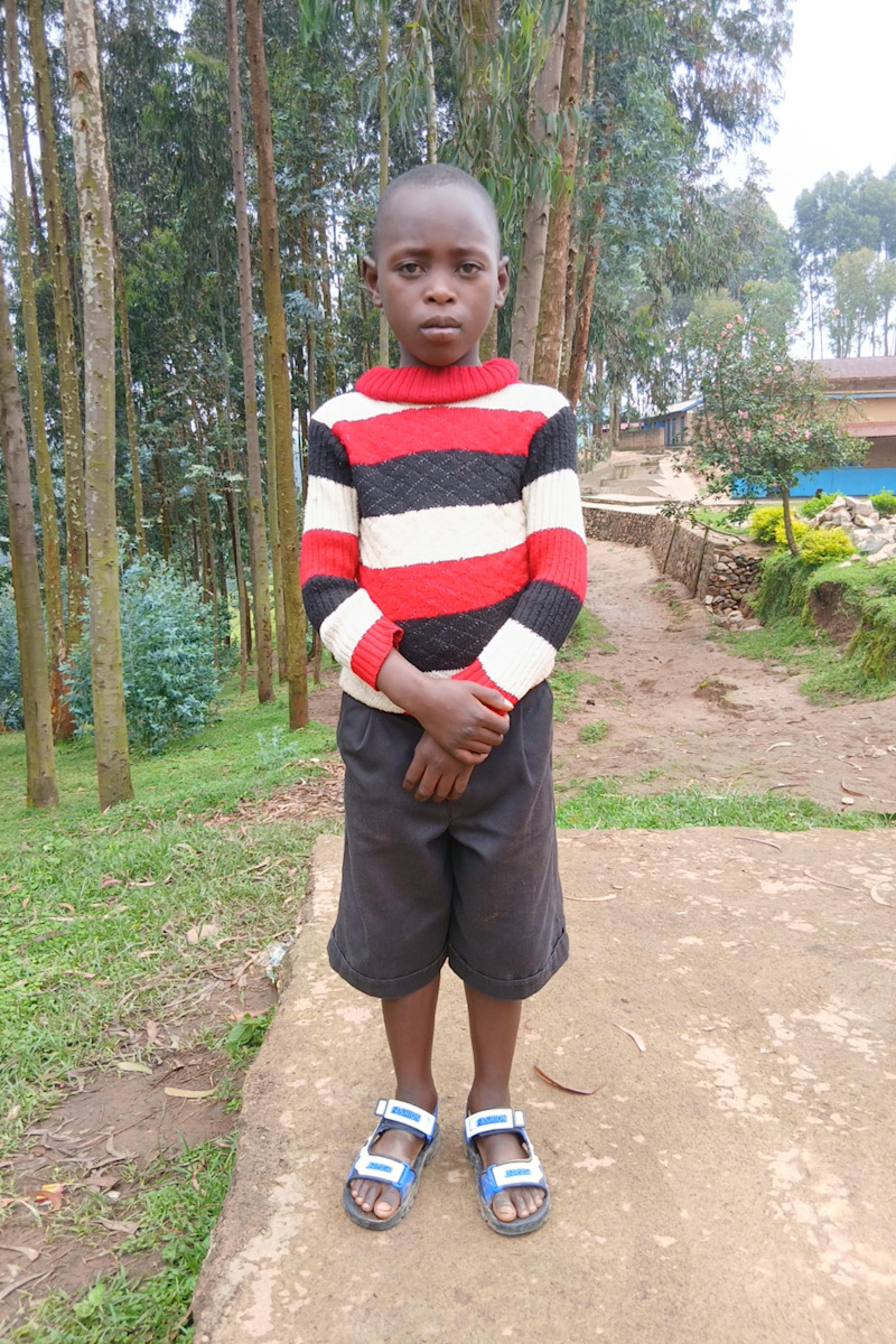 An unsponsored boy named Elise from Rwanda who lives in an AIDS-affected area, is vulnerable to exploitation and has waited 189 days for a sponsor.