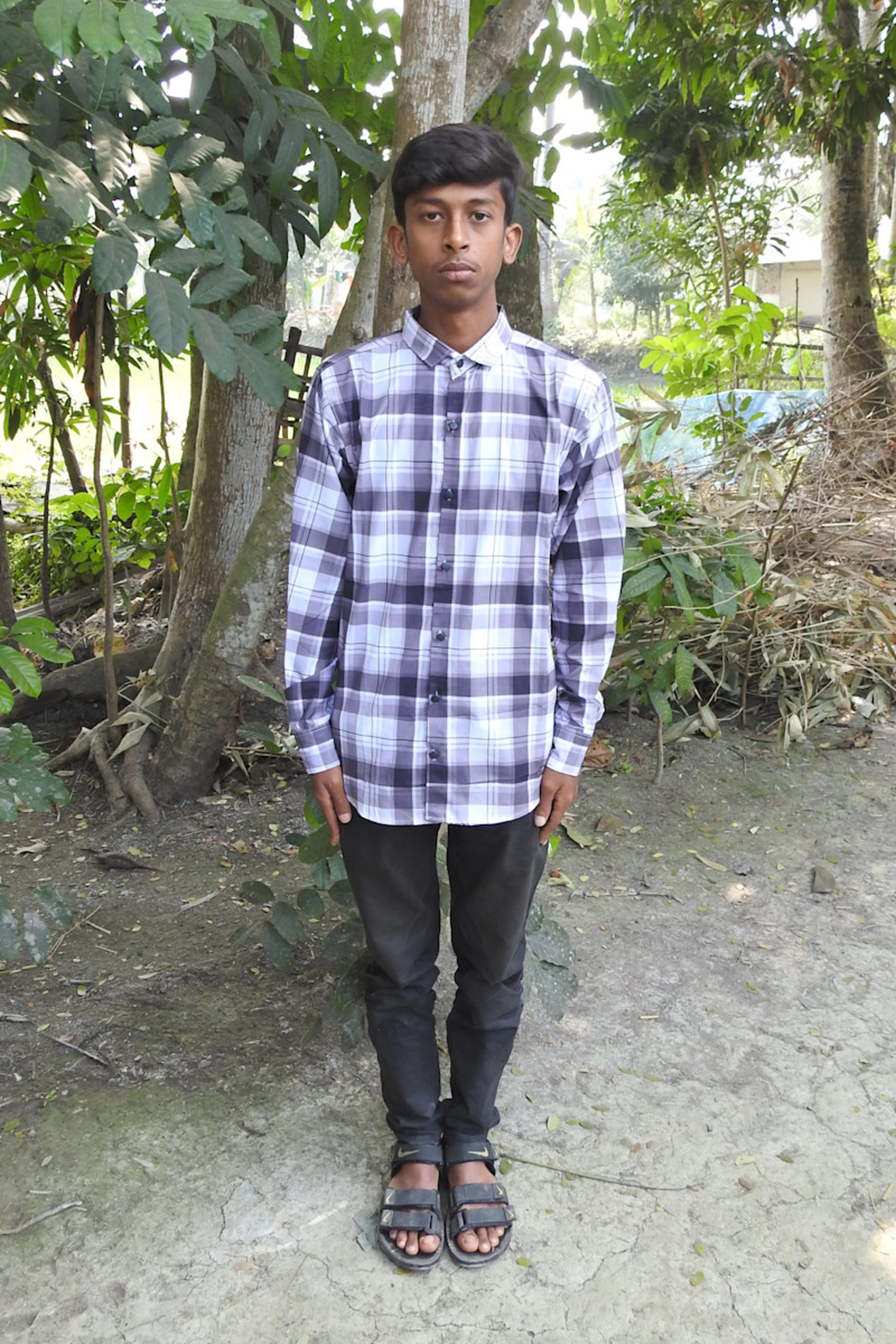 An unsponsored boy named Borson from Bangladesh who is vulnerable to exploitation and has waited 278 days for a sponsor.