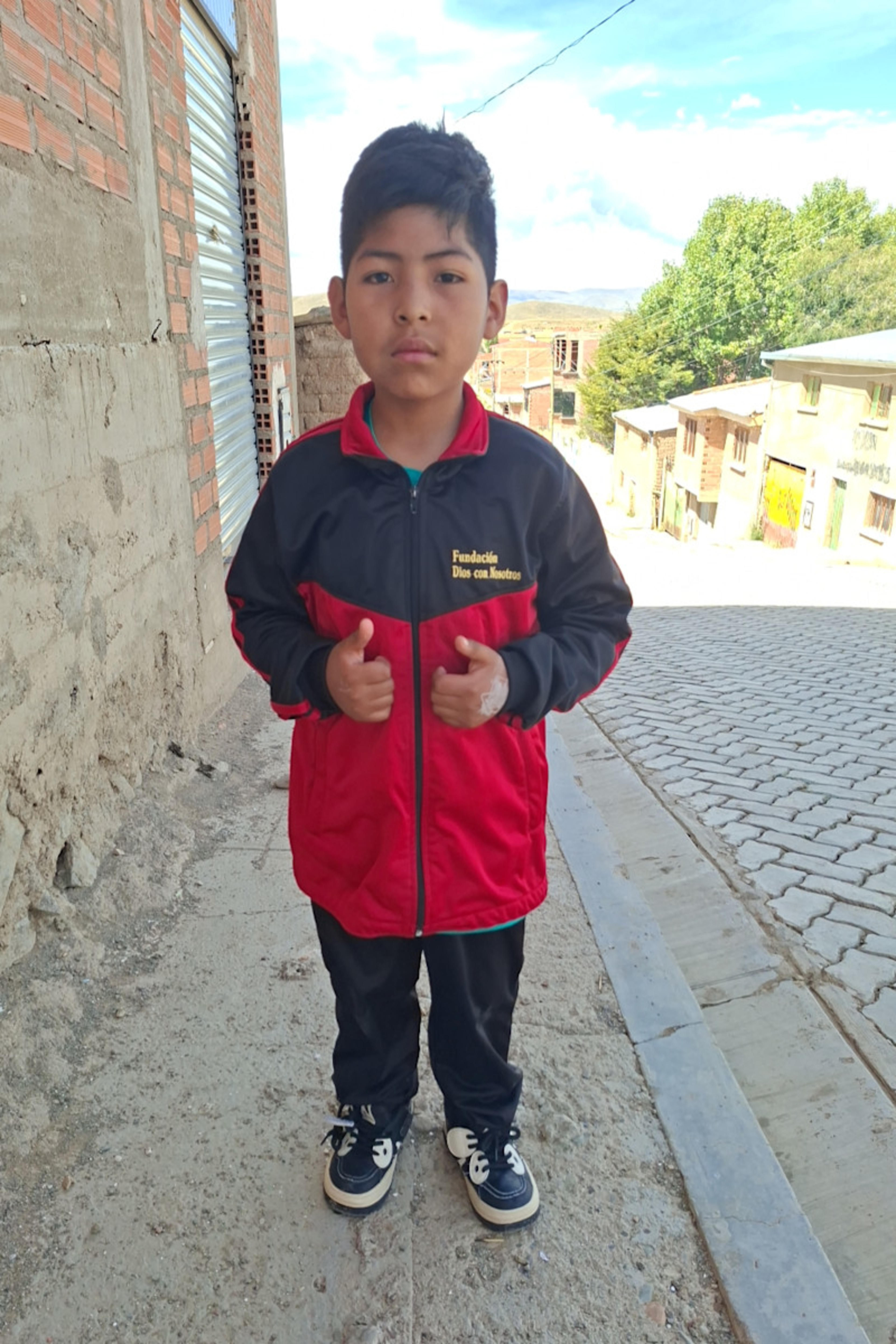 An unsponsored boy named Luis from Bolivia who has waited 354 days for a sponsor.