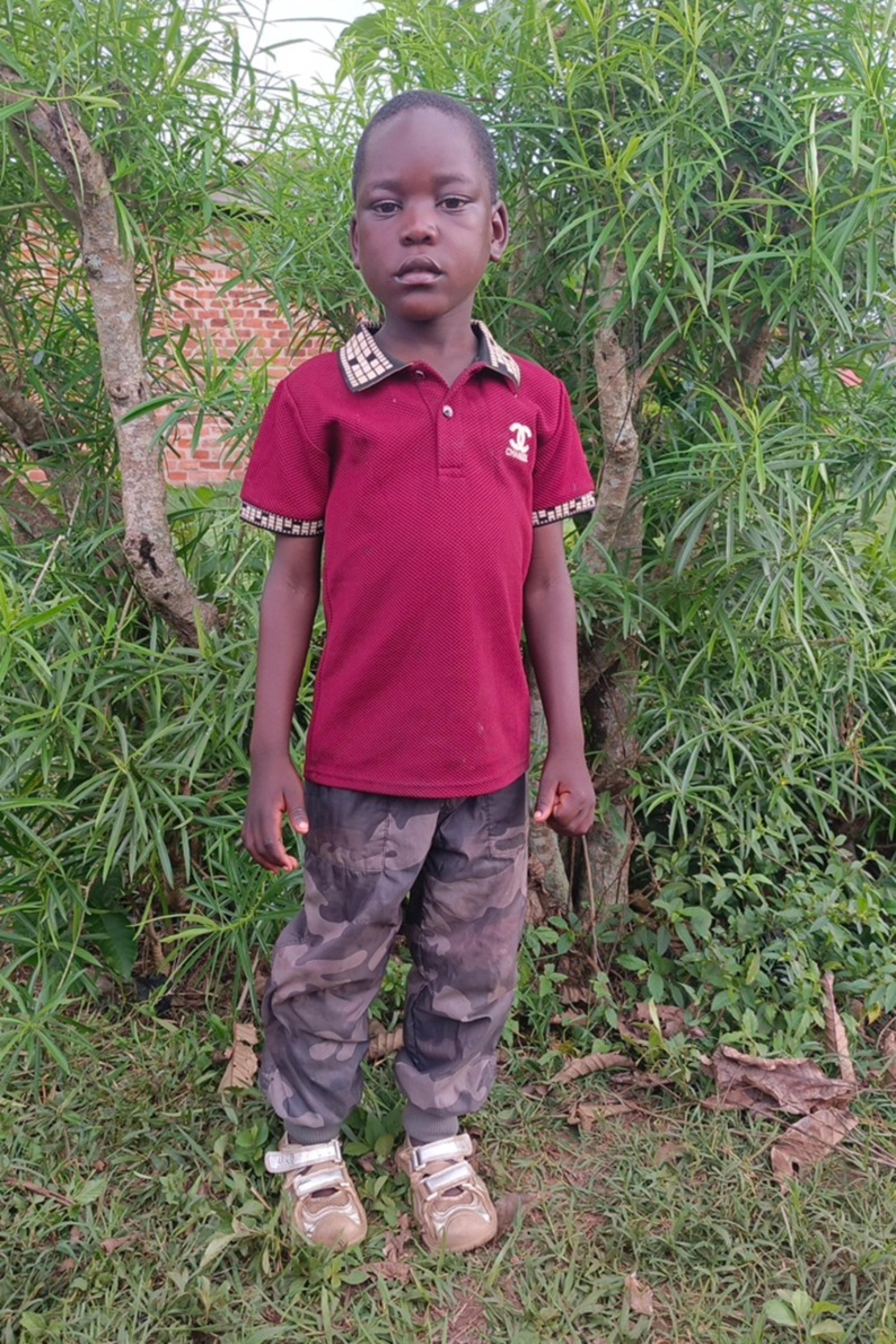 An unsponsored boy named Hassan from Uganda who lives in an AIDS-affected area, is vulnerable to exploitation and has waited 679 days for a sponsor.