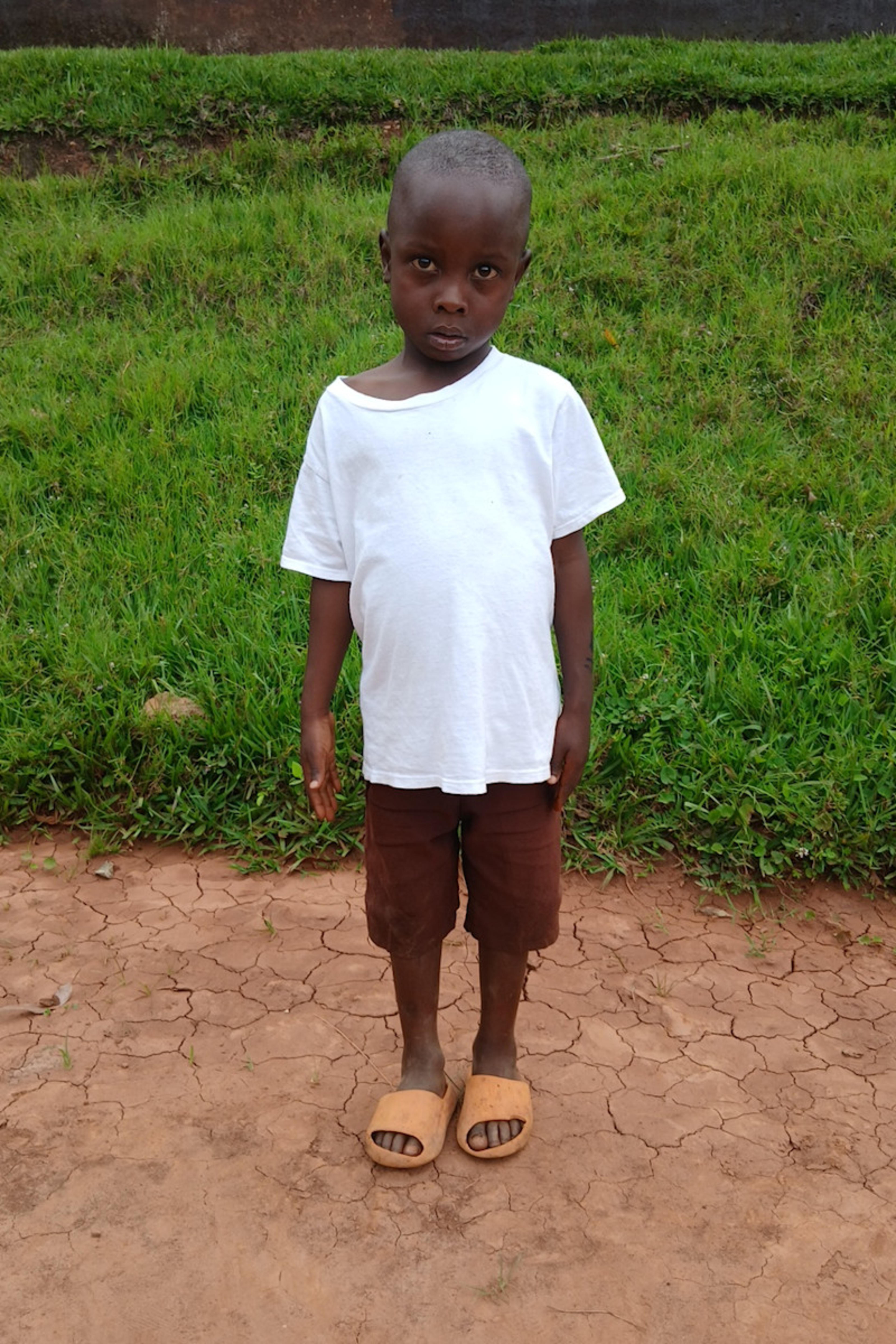 An unsponsored boy named Bonheur from Rwanda who lives in an AIDS-affected area, is vulnerable to exploitation and has waited 143 days for a sponsor.