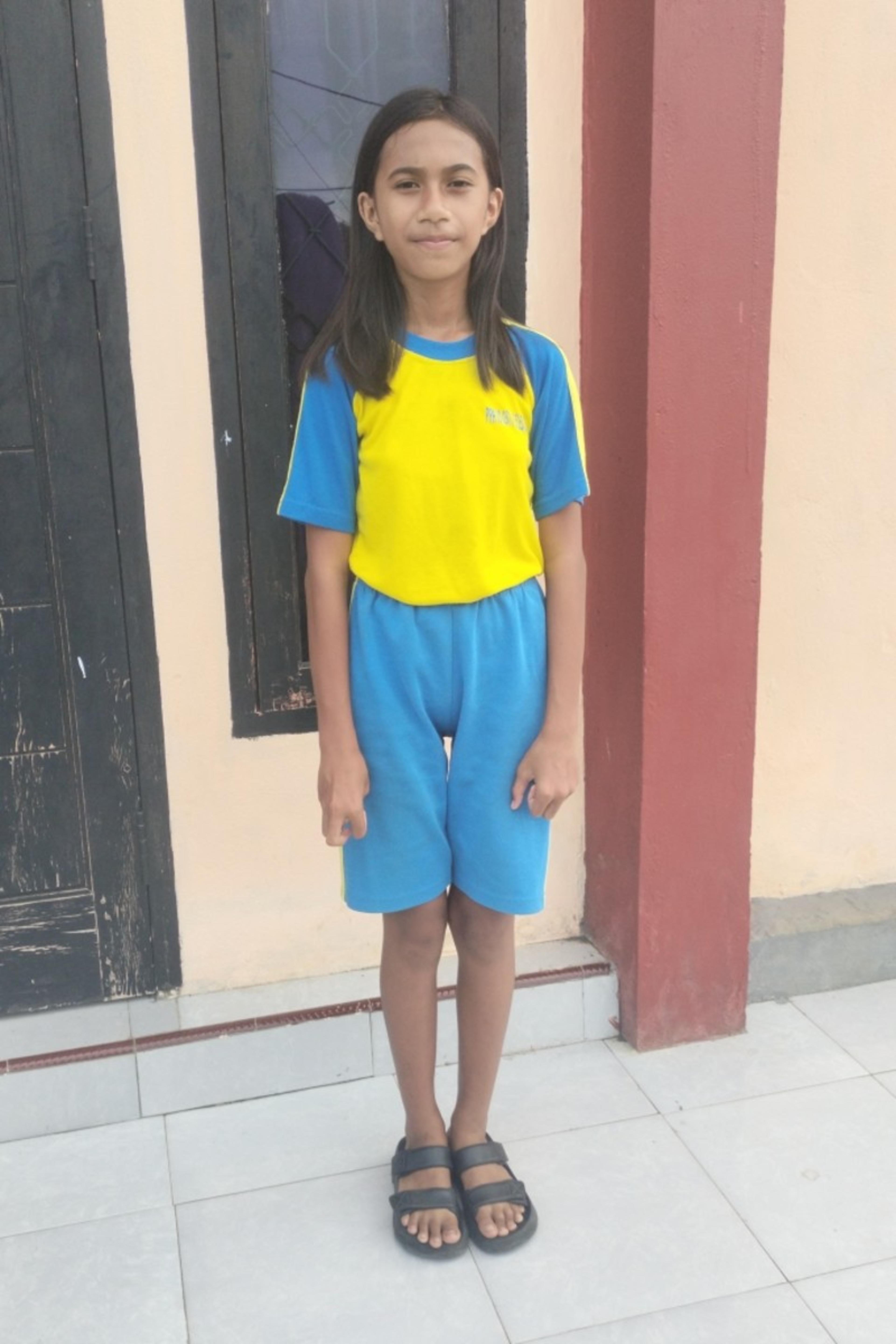 An unsponsored girl named Titi from Indonesia who has waited 226 days for a sponsor.