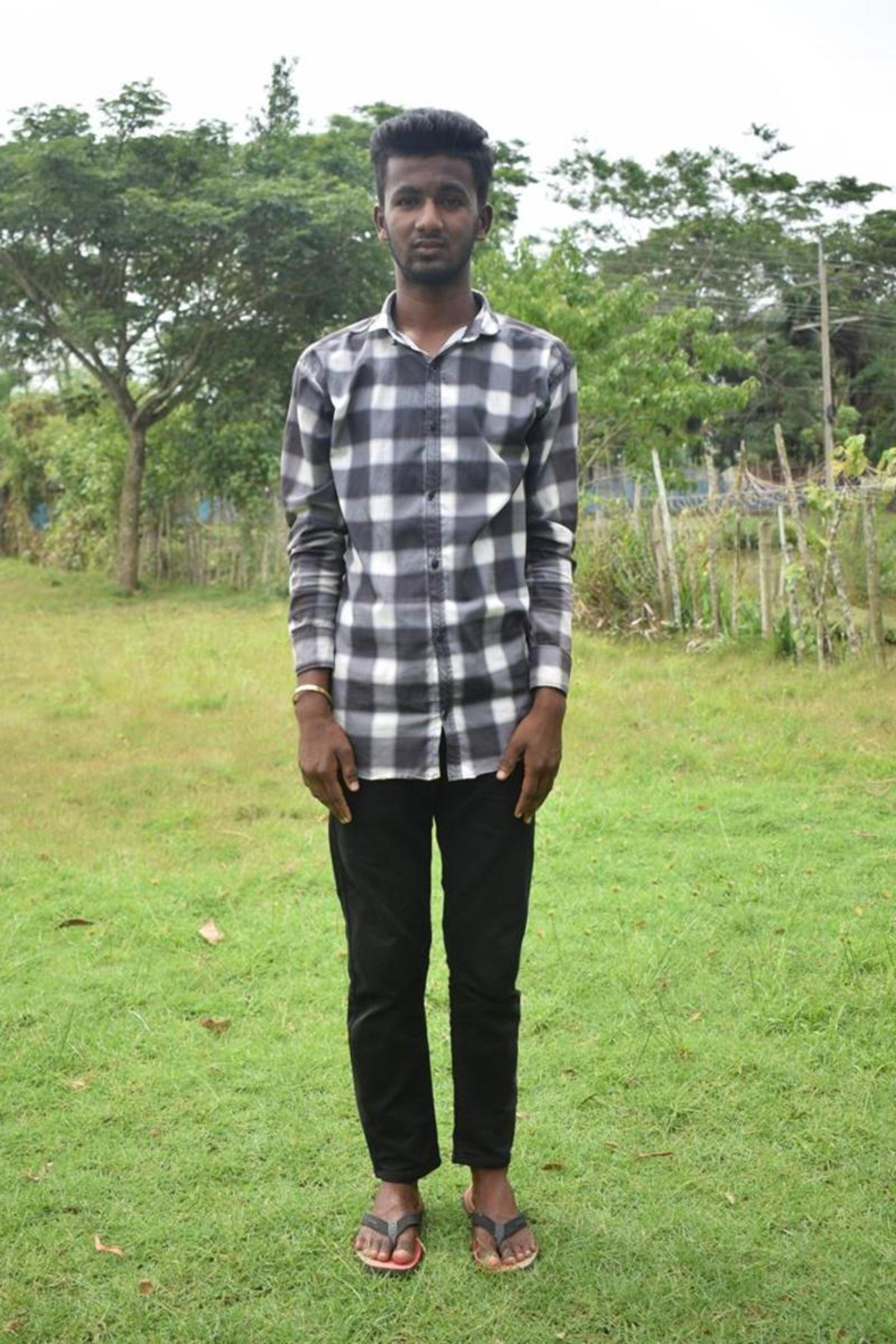 An unsponsored boy named Hasan from Bangladesh who is vulnerable to exploitation and has waited 122 days for a sponsor.