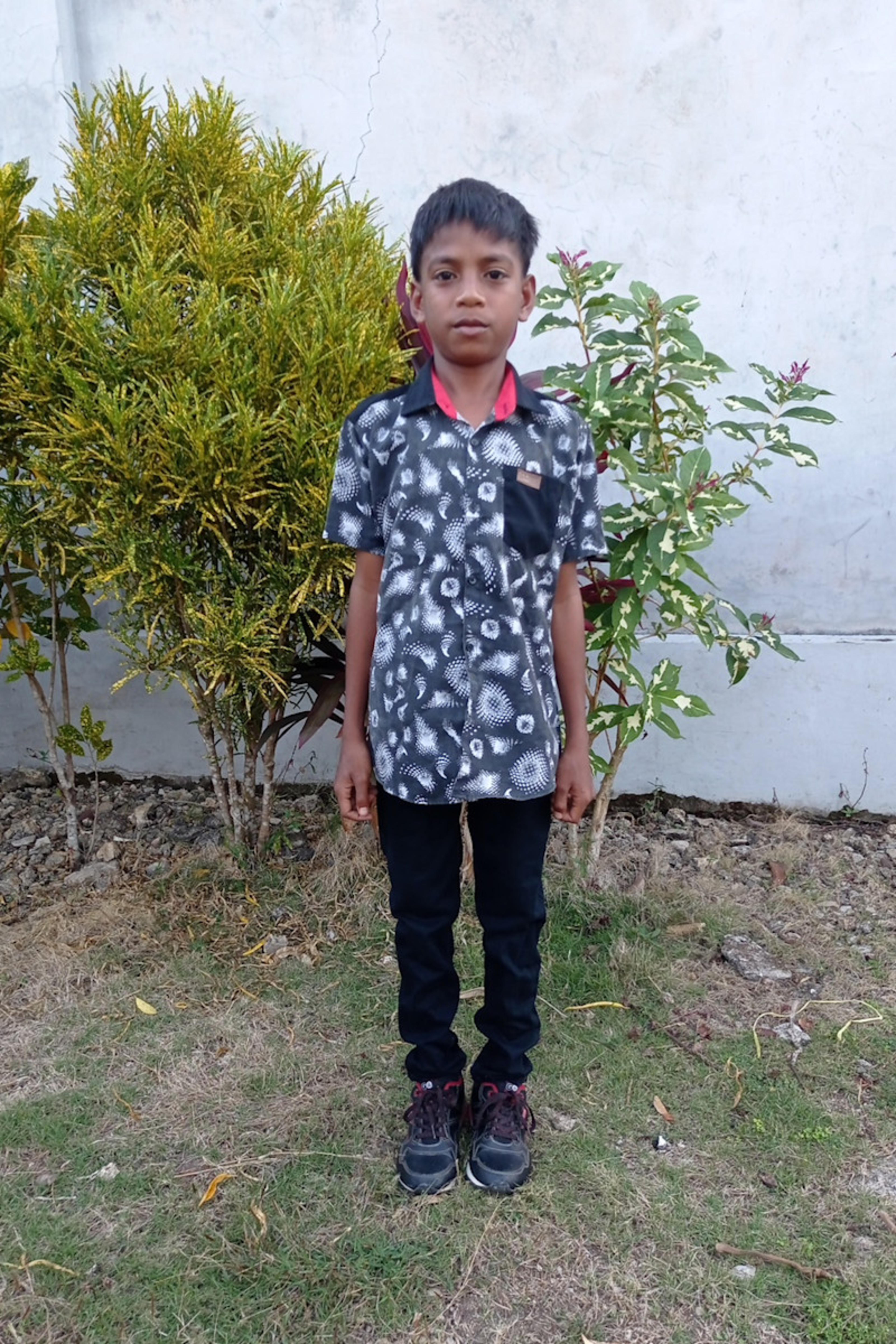 An unsponsored boy named Ardi from Indonesia who has waited 7 days for a sponsor.