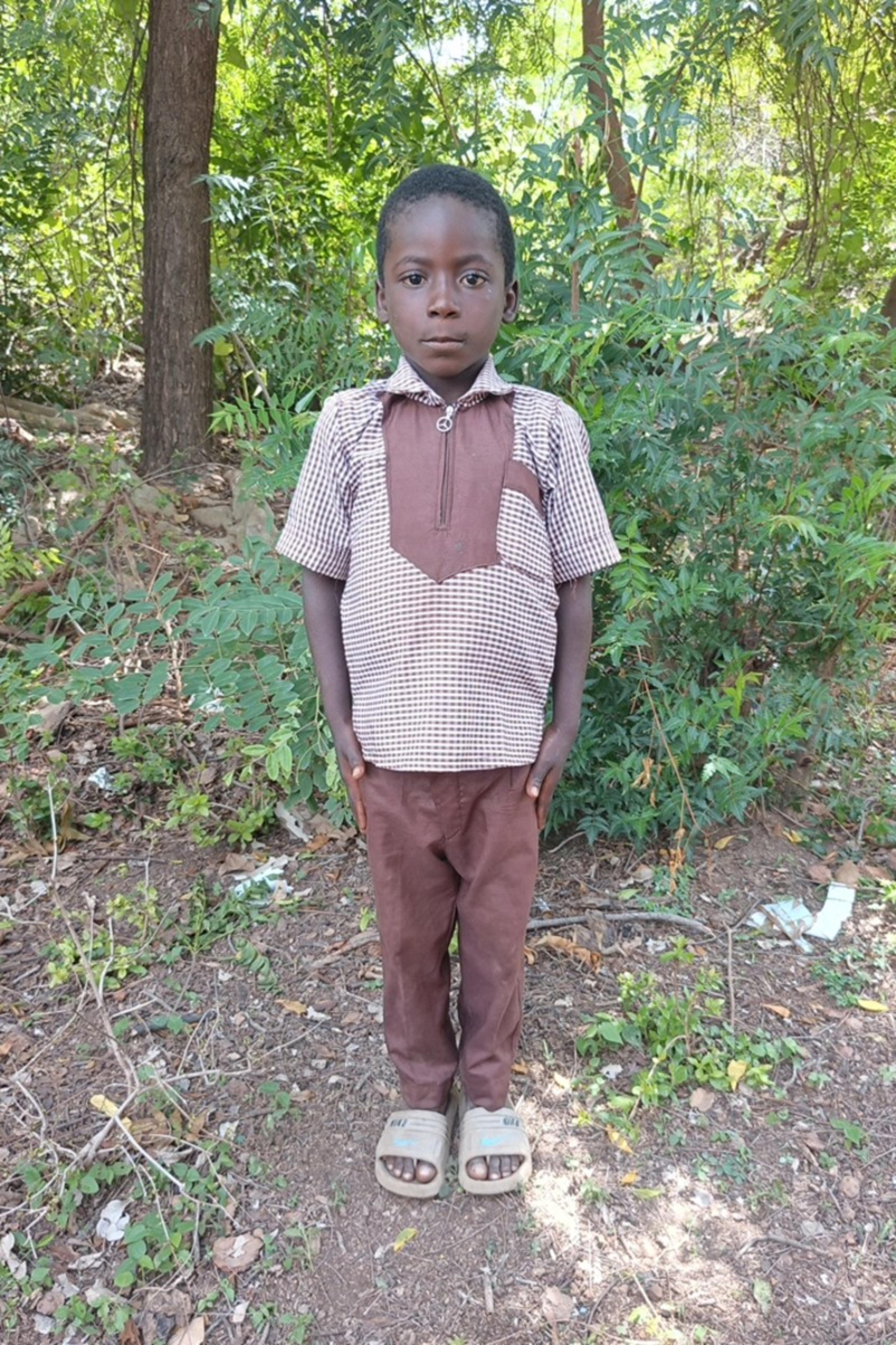 An unsponsored boy named Jocelin from Burkina Faso who lives in an AIDS-affected area, is vulnerable to exploitation and has waited 638 days for a sponsor.
