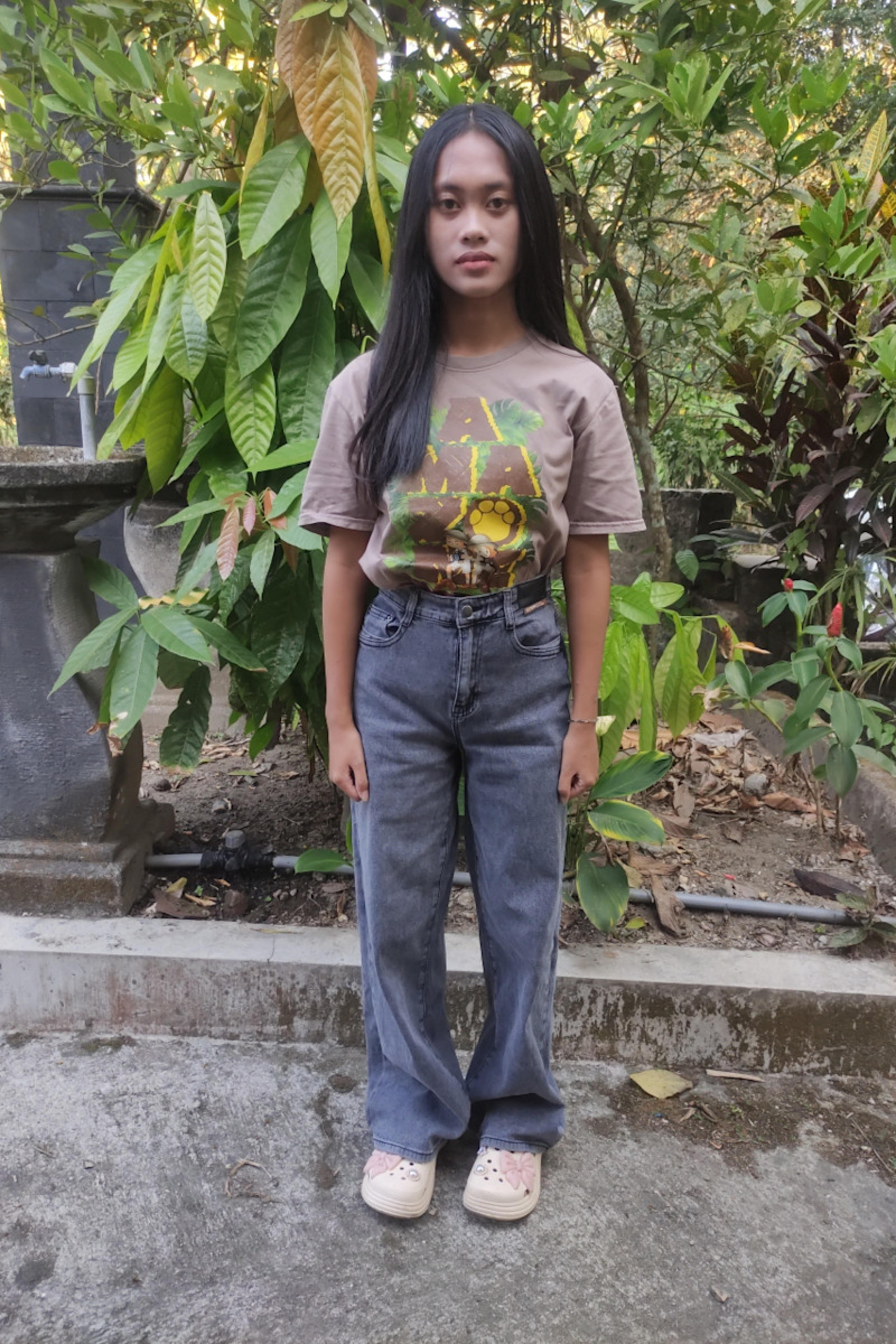 An unsponsored girl named Sheren from Indonesia who has waited 219 days for a sponsor.