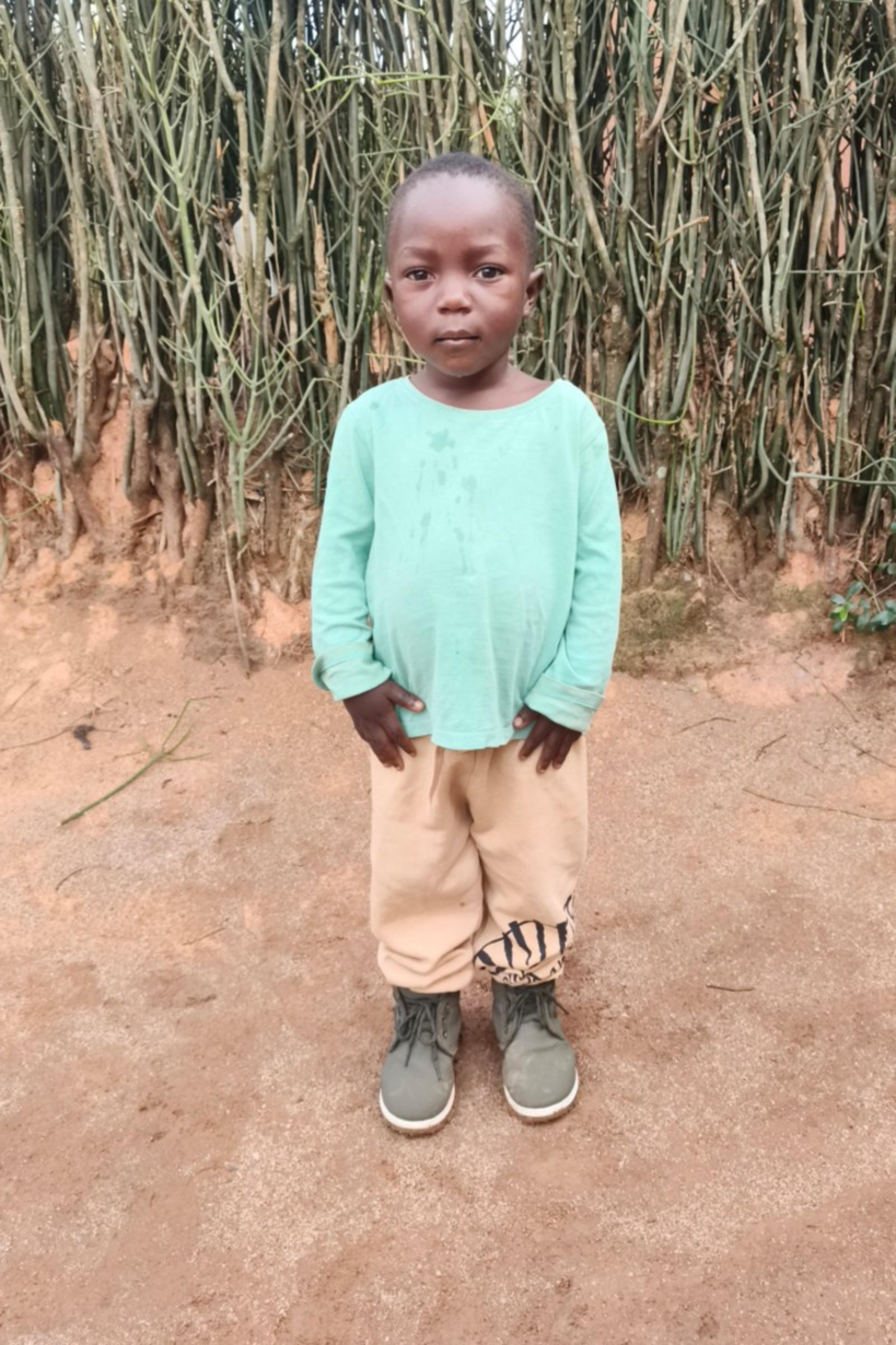 An unsponsored boy named Holasi from Uganda who lives in an AIDS-affected area, is vulnerable to exploitation and has waited 620 days for a sponsor.