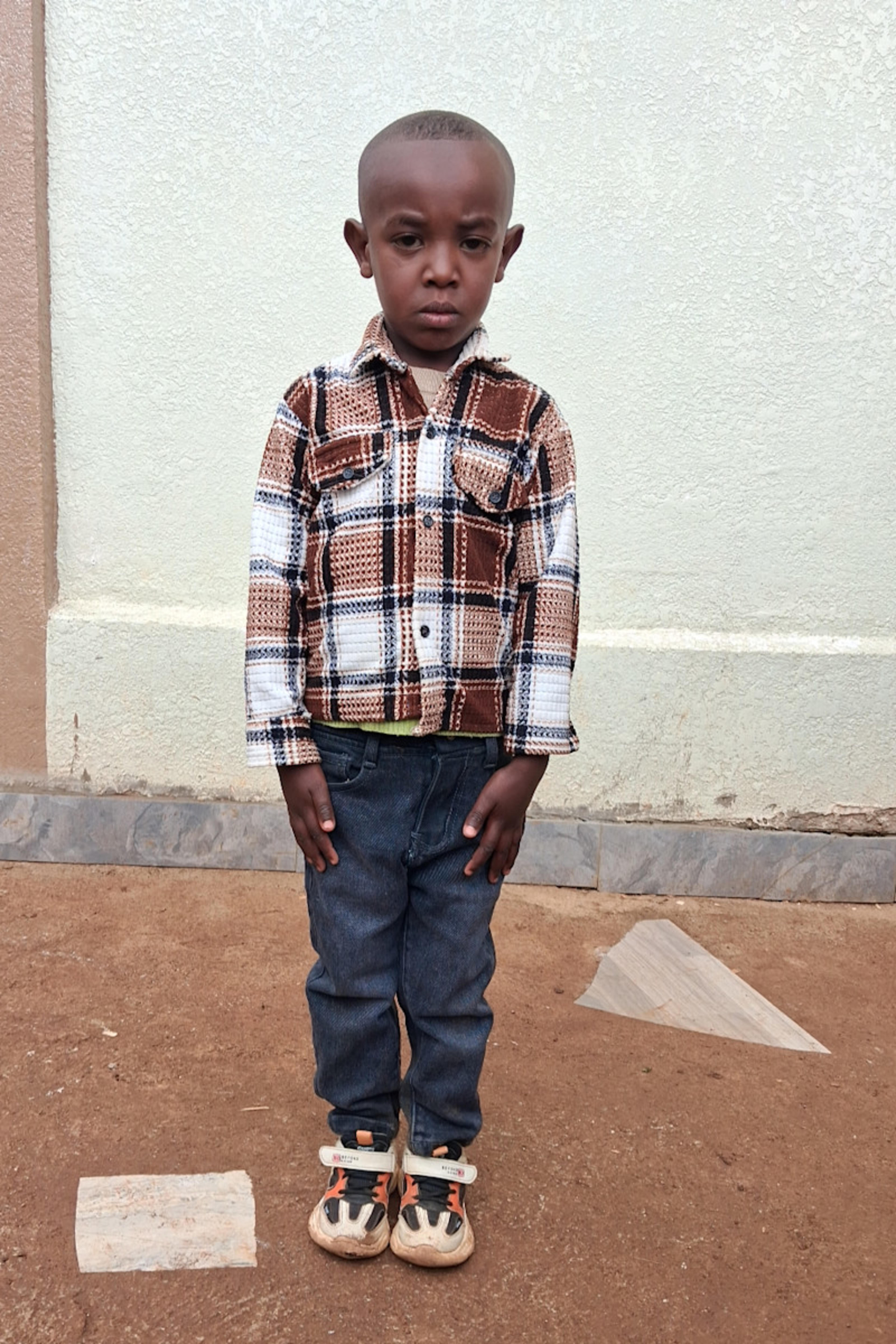 An unsponsored boy named Mintesinot from Ethiopia who lives in an AIDS-affected area, is vulnerable to exploitation and has waited 695 days for a sponsor.